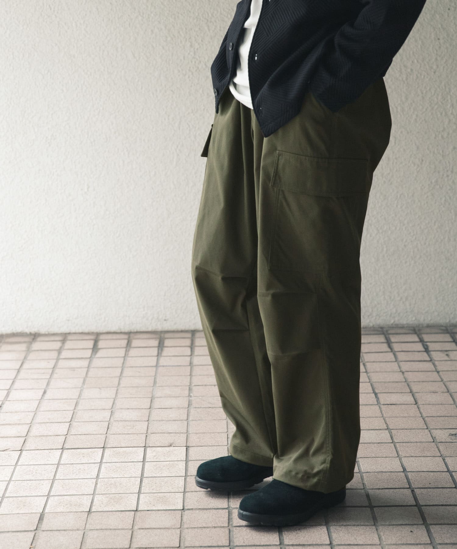 KHAKI