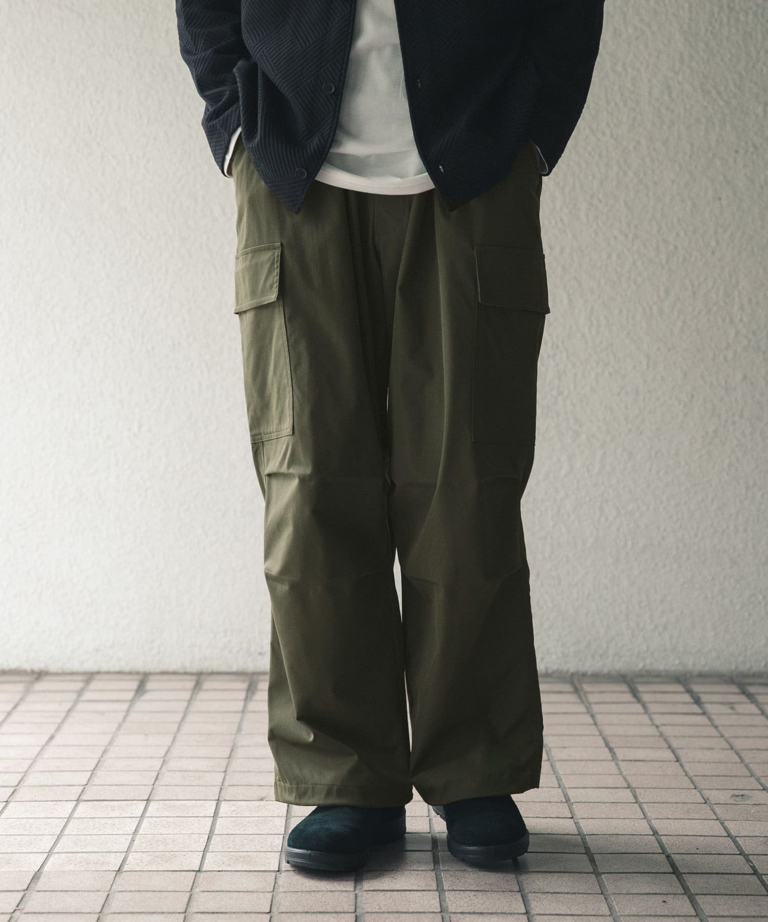 KHAKI