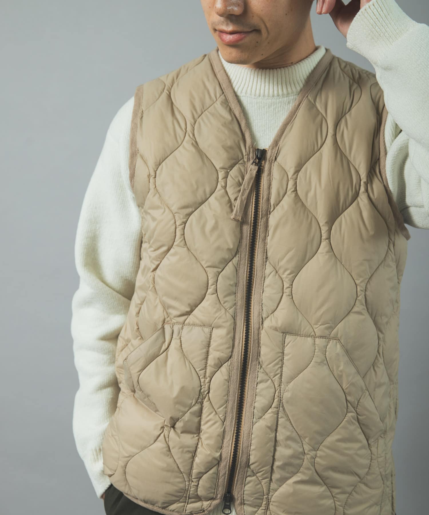G.BEIGE