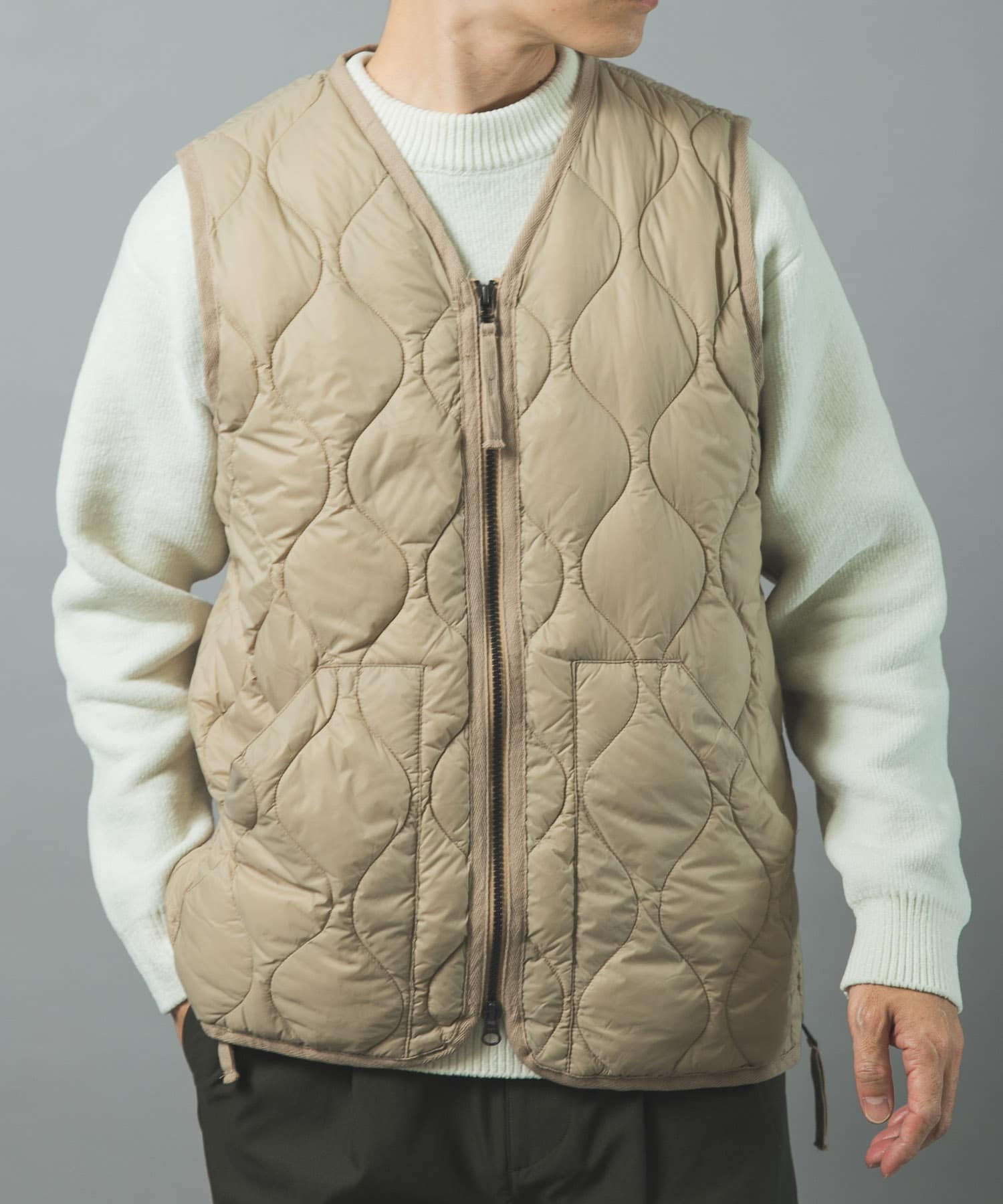 G.BEIGE