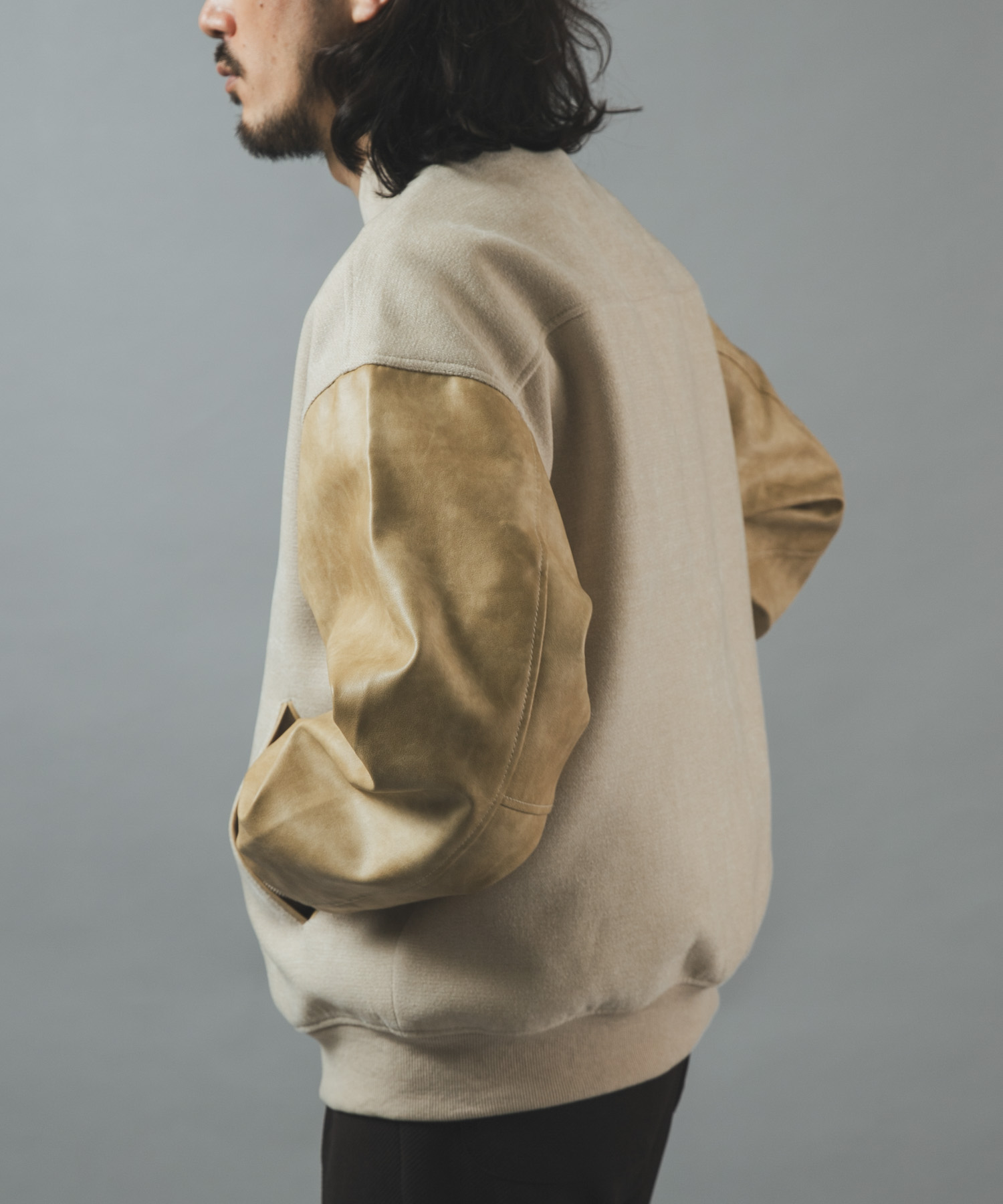OFF WHITE