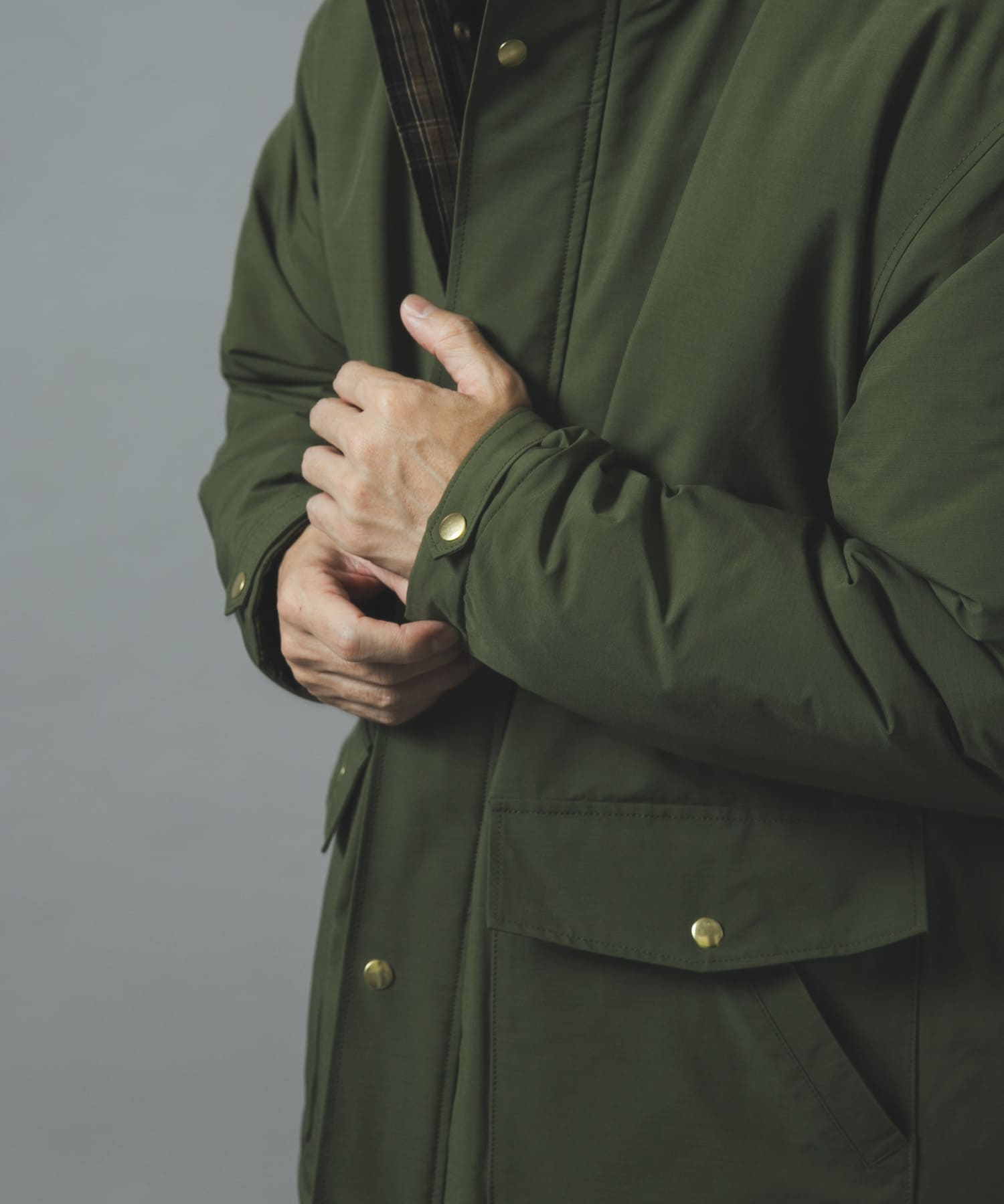 KHAKI