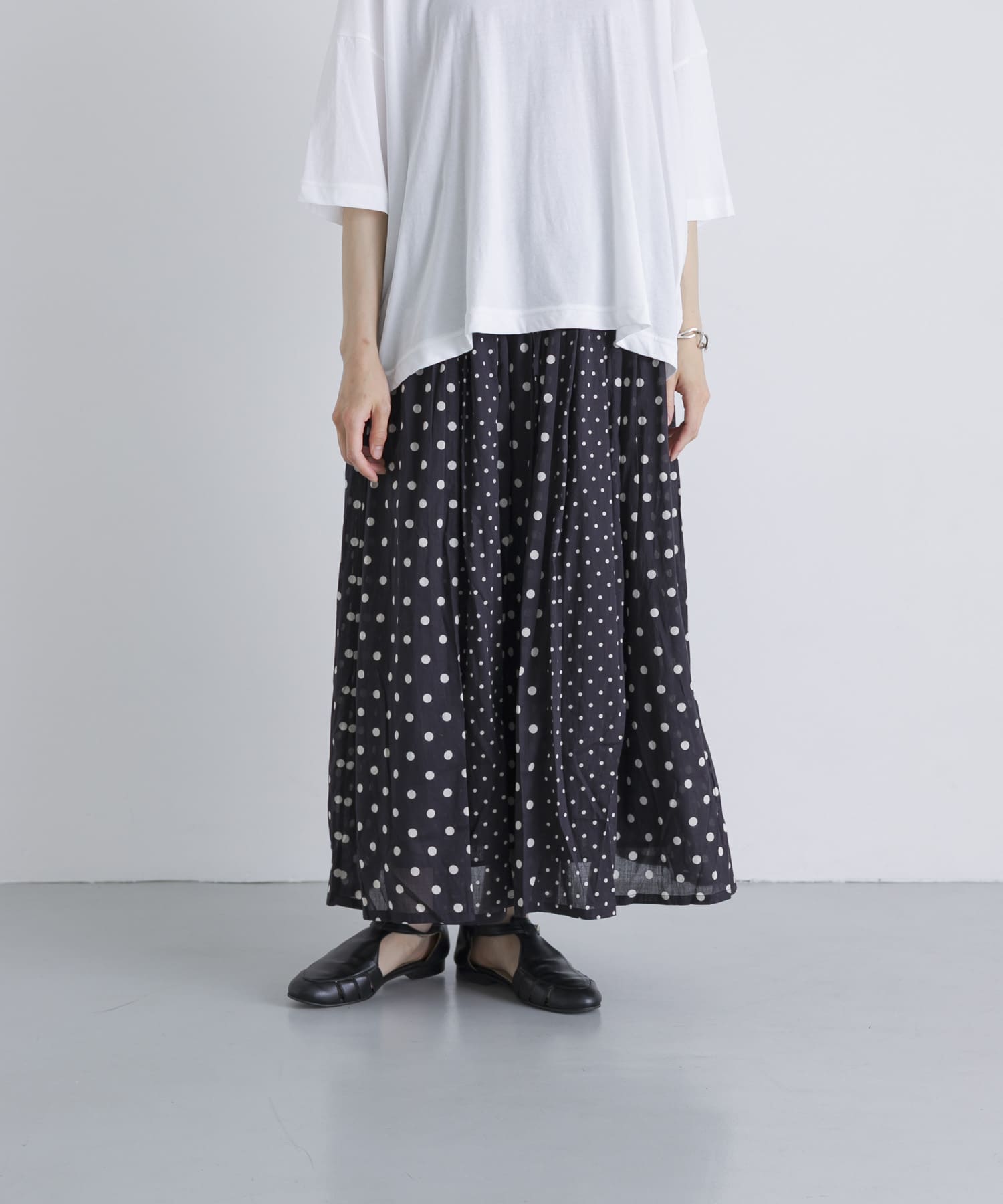 BLK.L.DOT