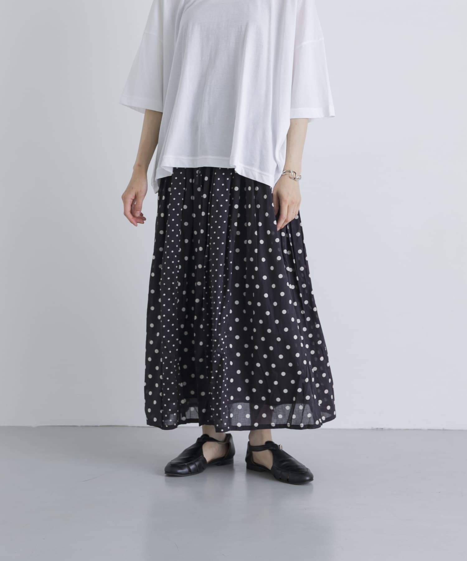 BLK.L.DOT