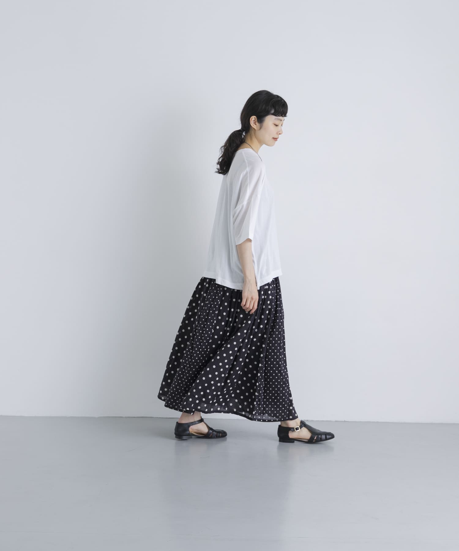 BLK.L.DOT
