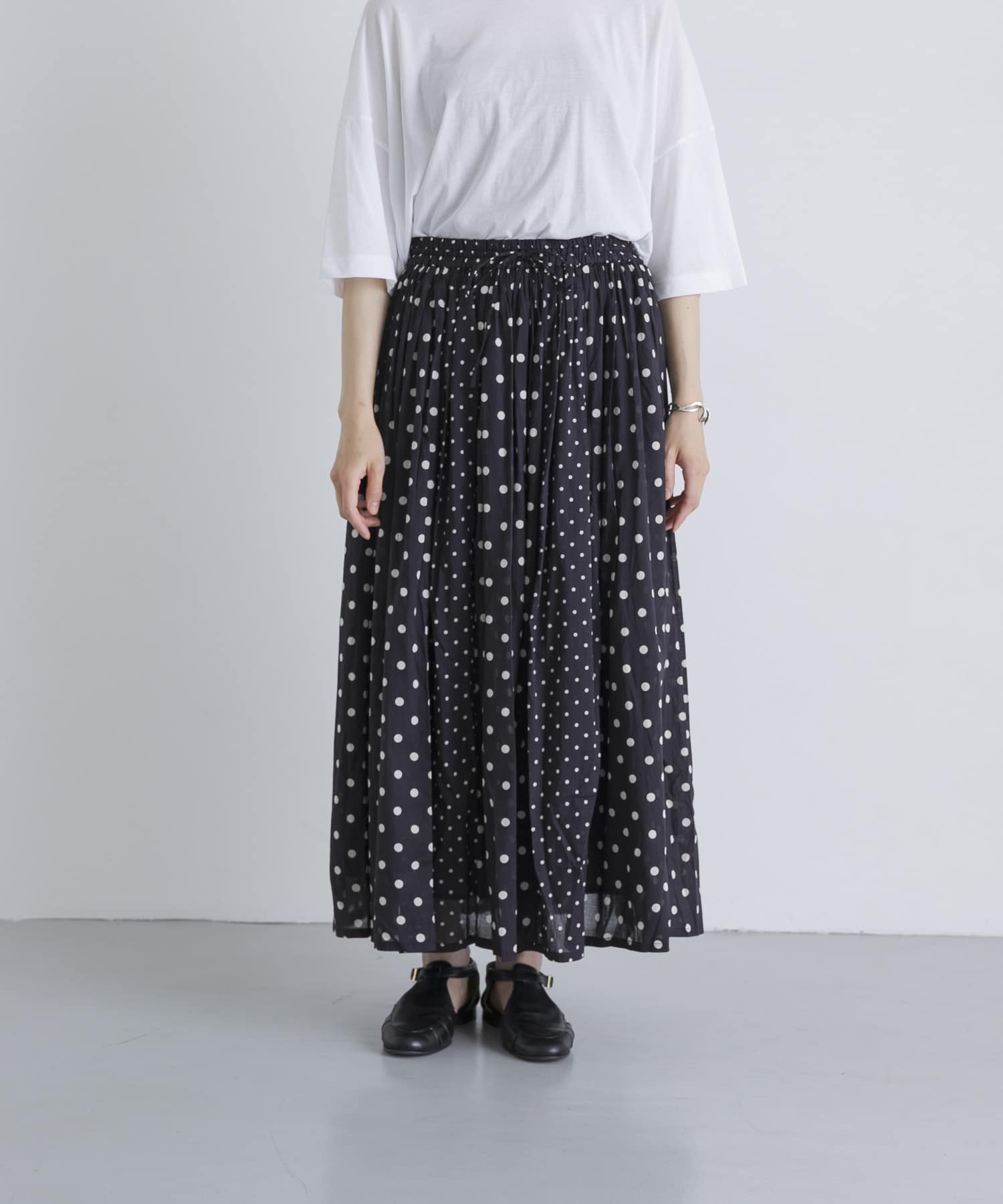 BLK.L.DOT
