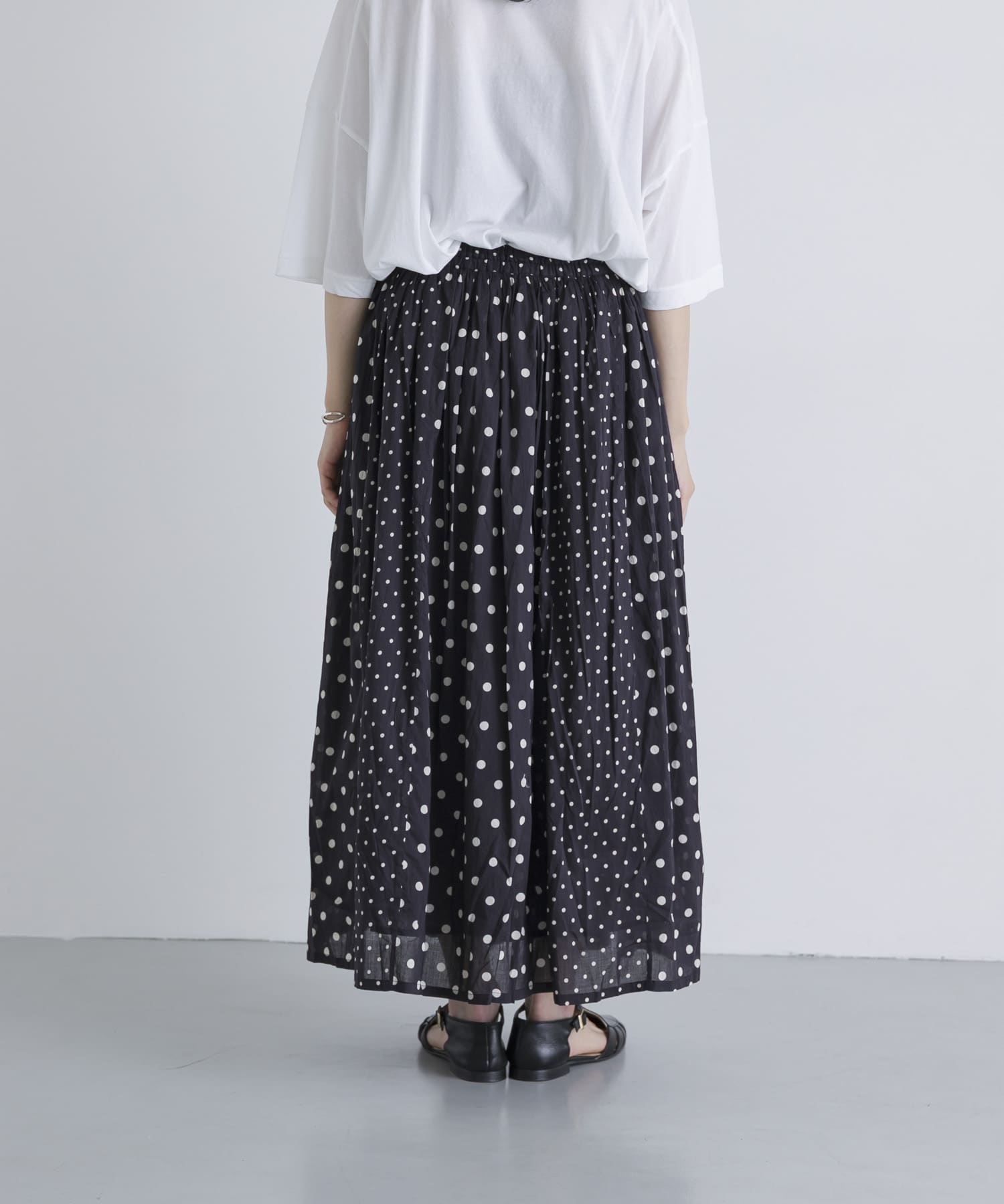 BLK.L.DOT
