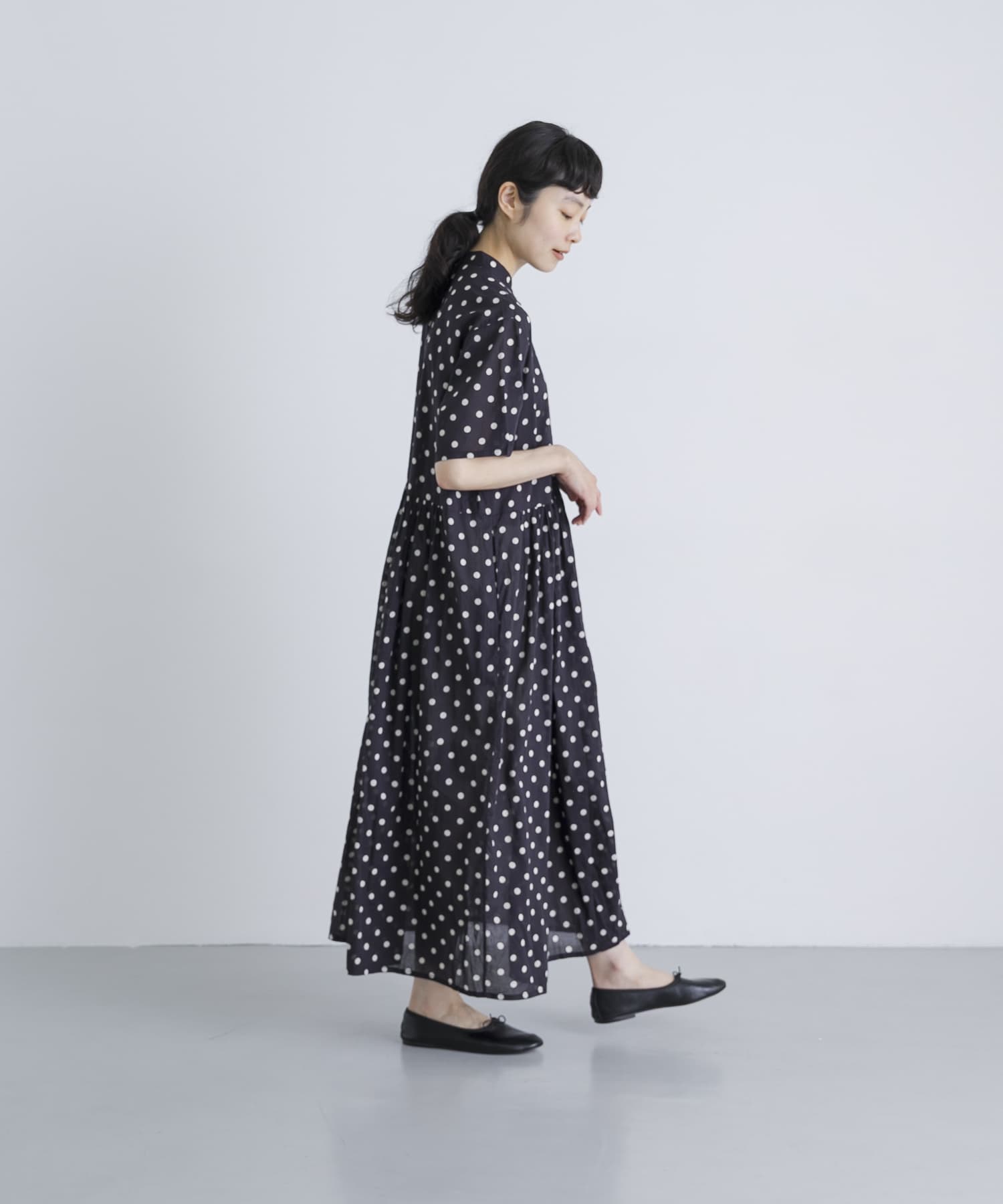 BLK.L.DOT