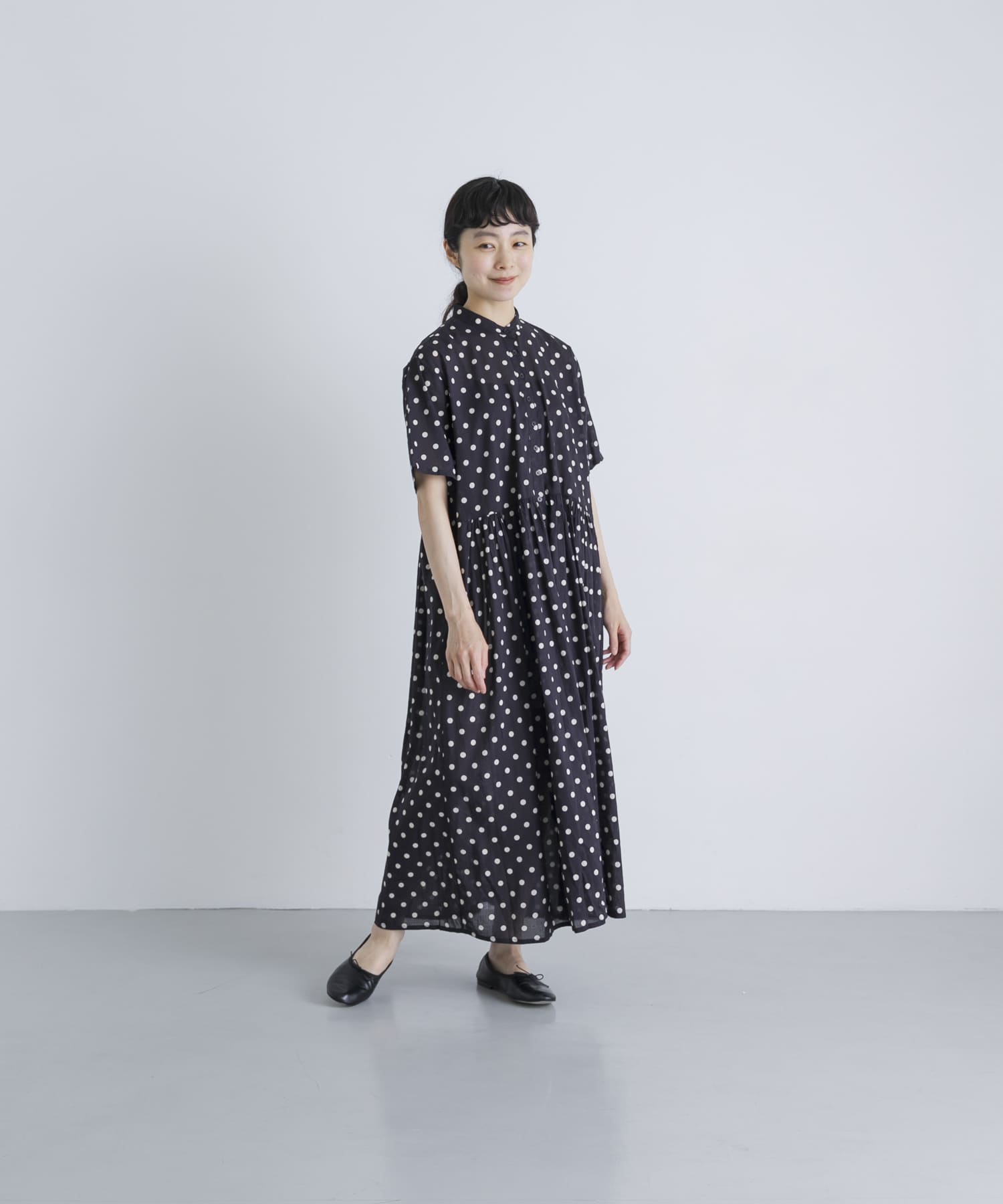 BLK.L.DOT