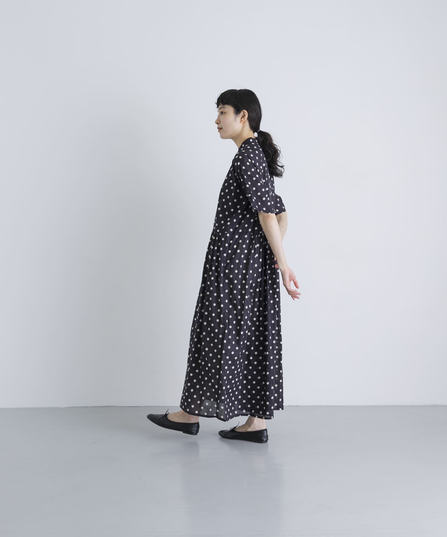 BLK.L.DOT