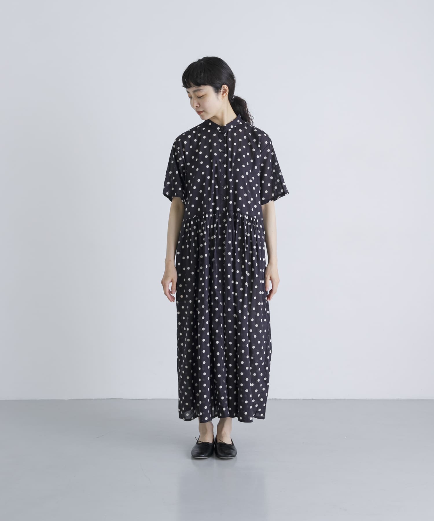 BLK.L.DOT