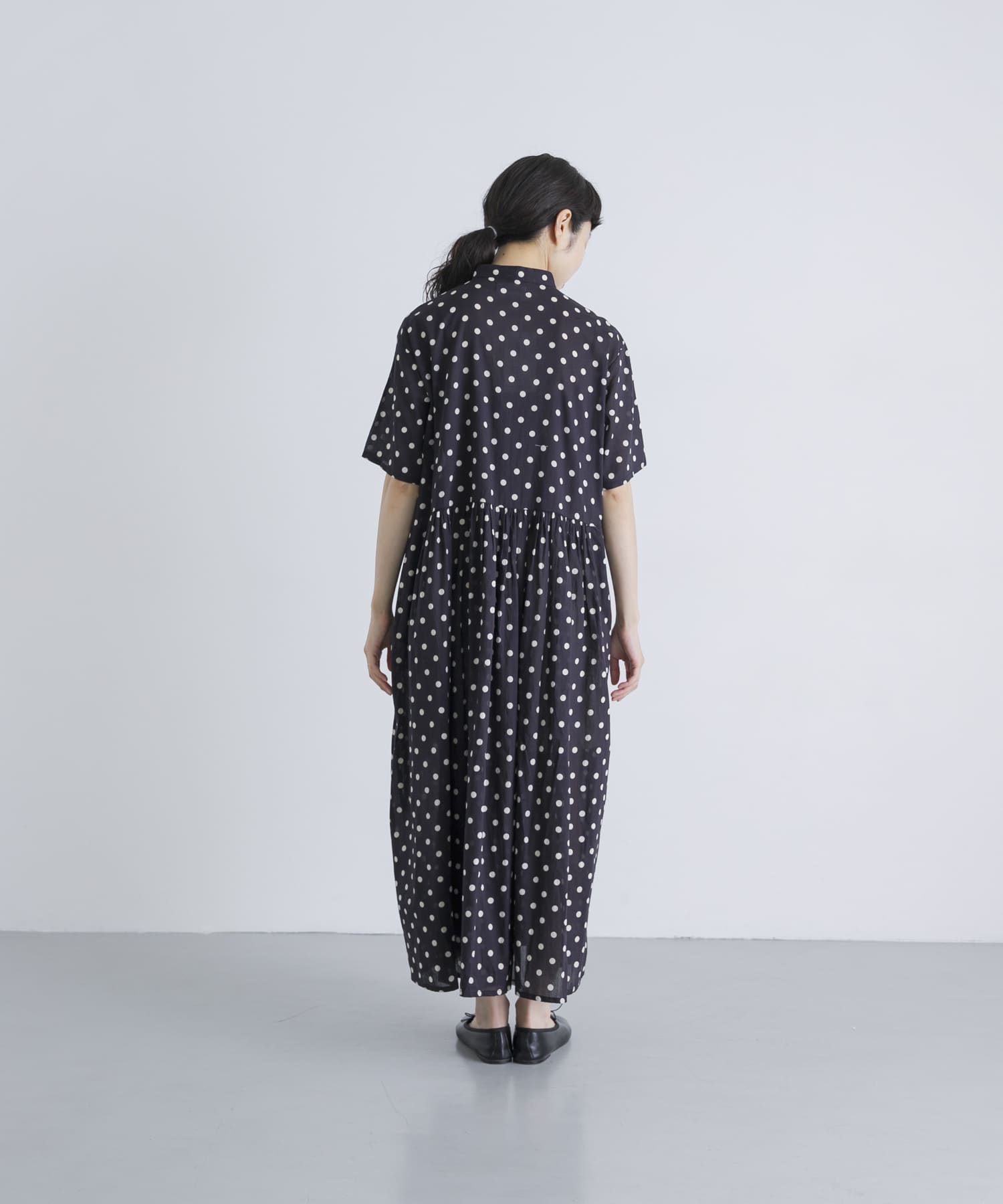 BLK.L.DOT