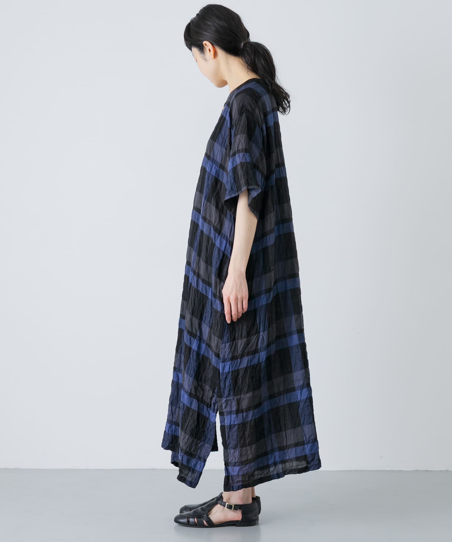 Vlas Blomme RAYON COTTON SHIRRING ONE-PIECE(Free BLUE): ワンピース