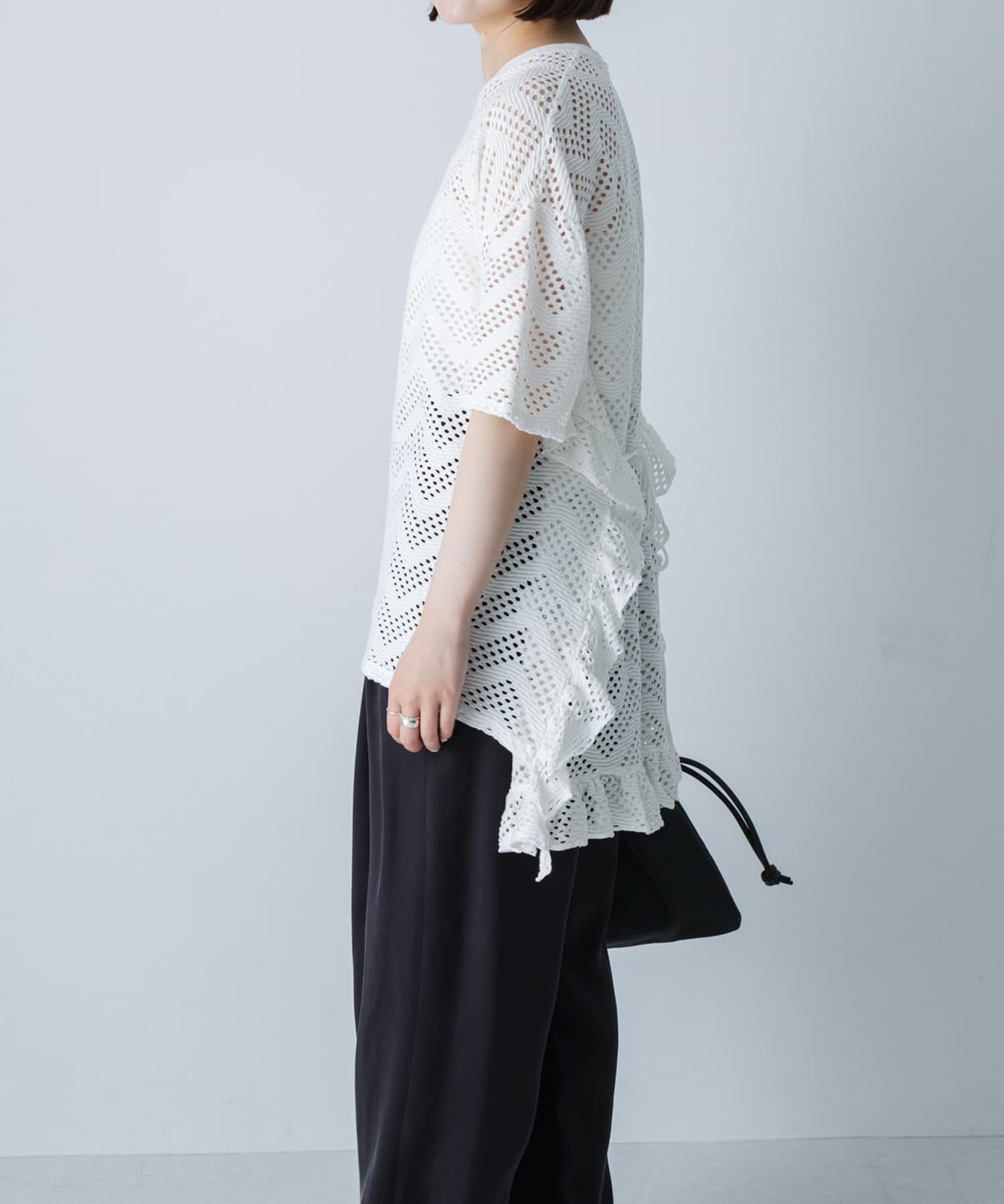 OFF WHITE