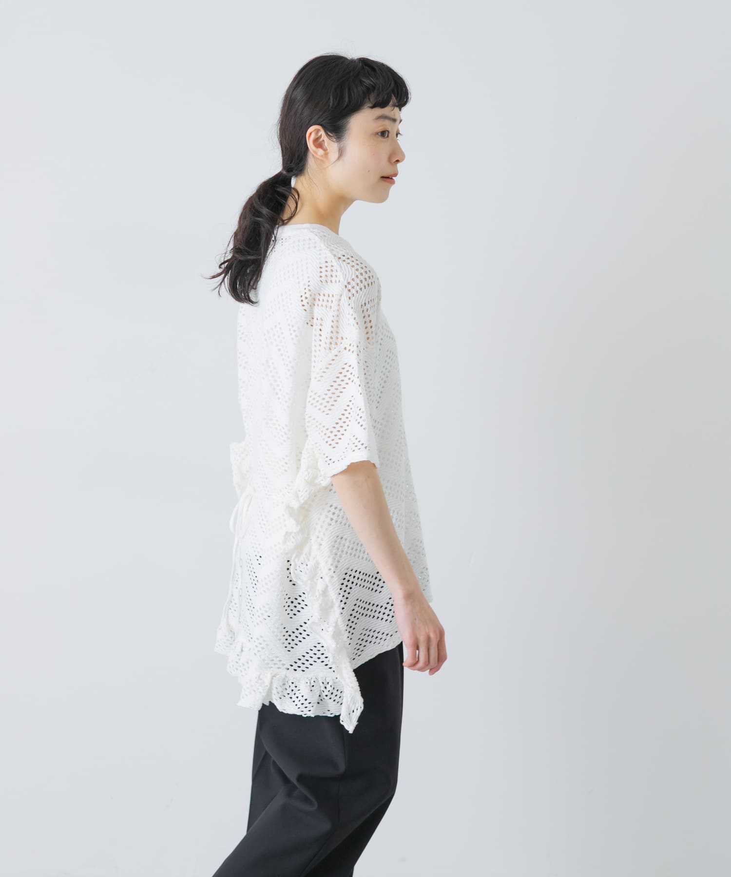 OFF WHITE