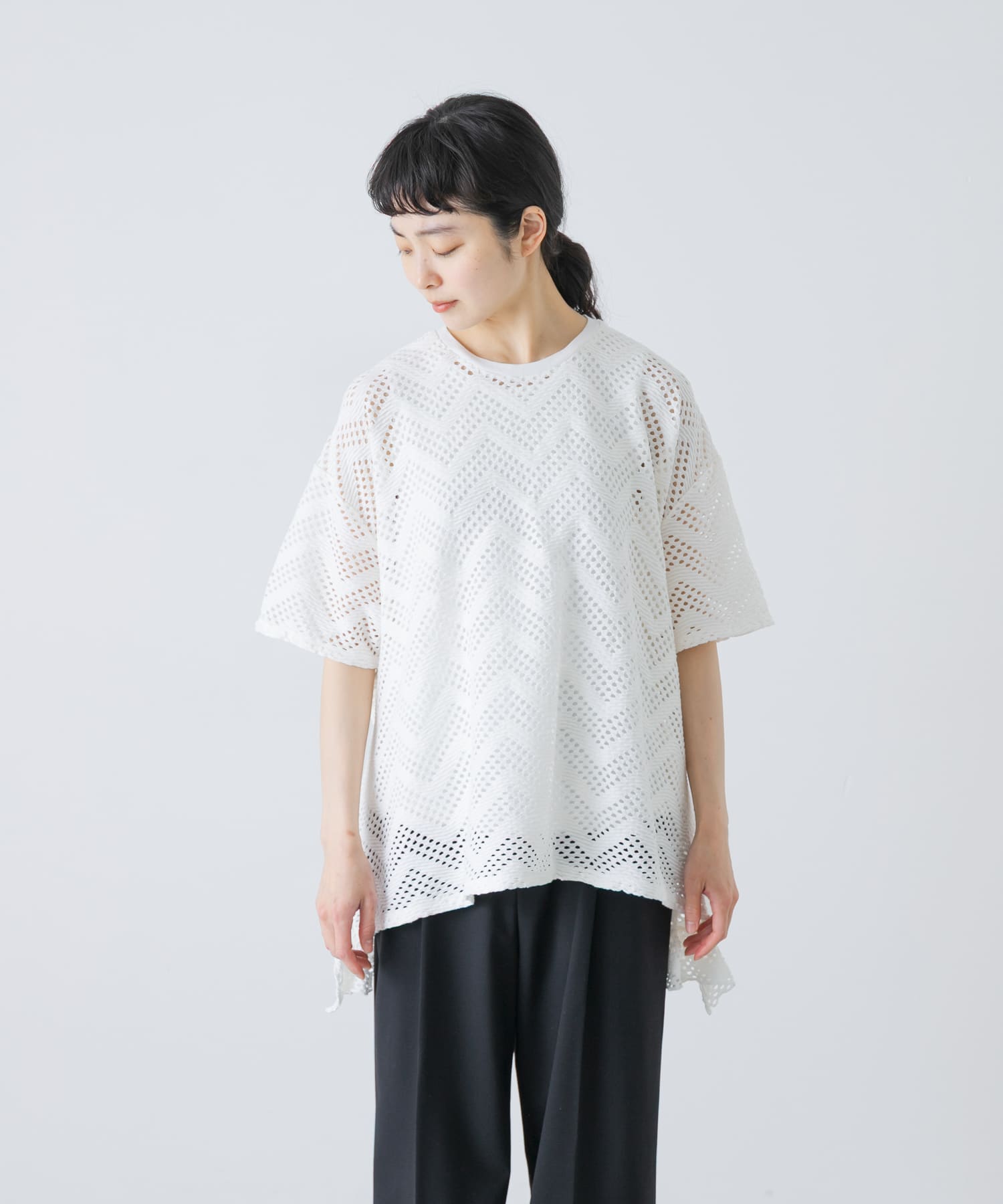 OFF WHITE