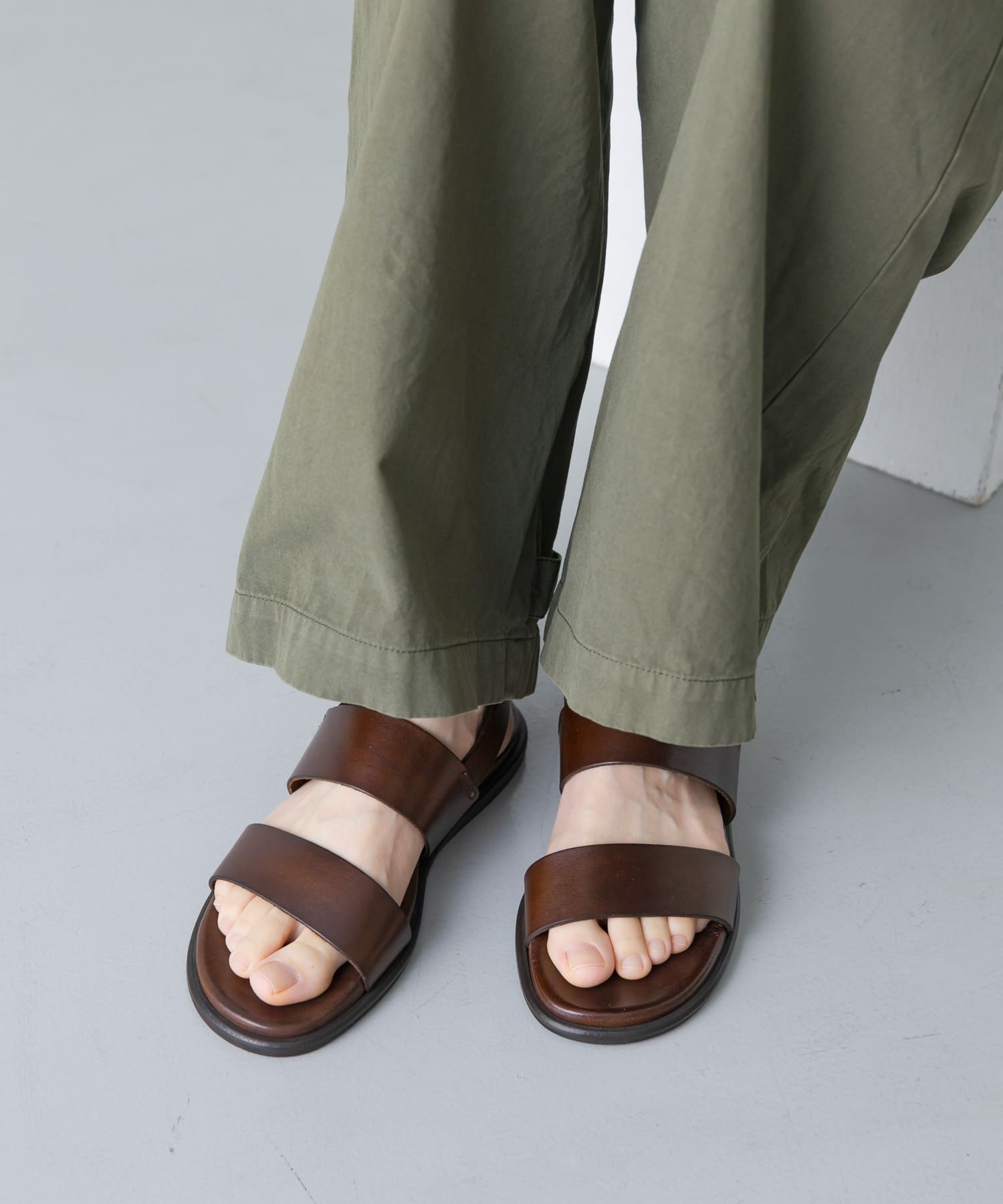 CORSO ROMA, 9　DOUBLE STRAP SANDAL