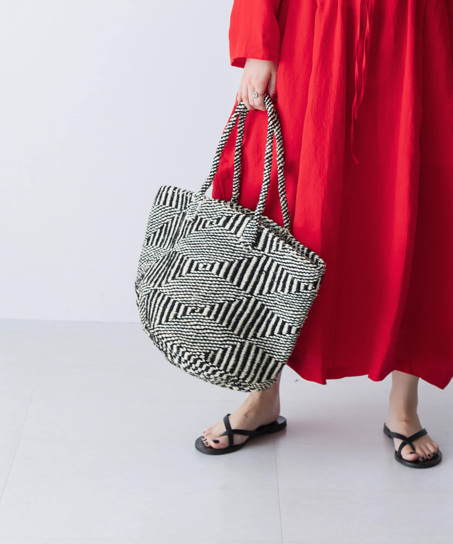 アフリカンスクエア　アクリルサイザルバッグ12×11