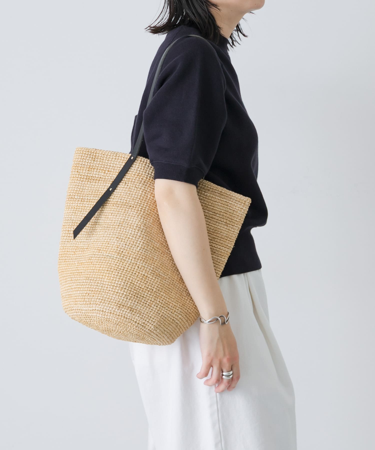 Indego Africa　OKE SLING BAG