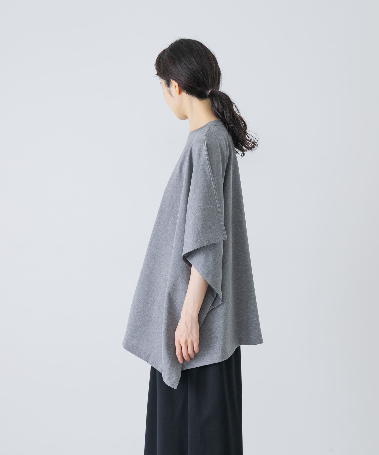 TOP GRAY
