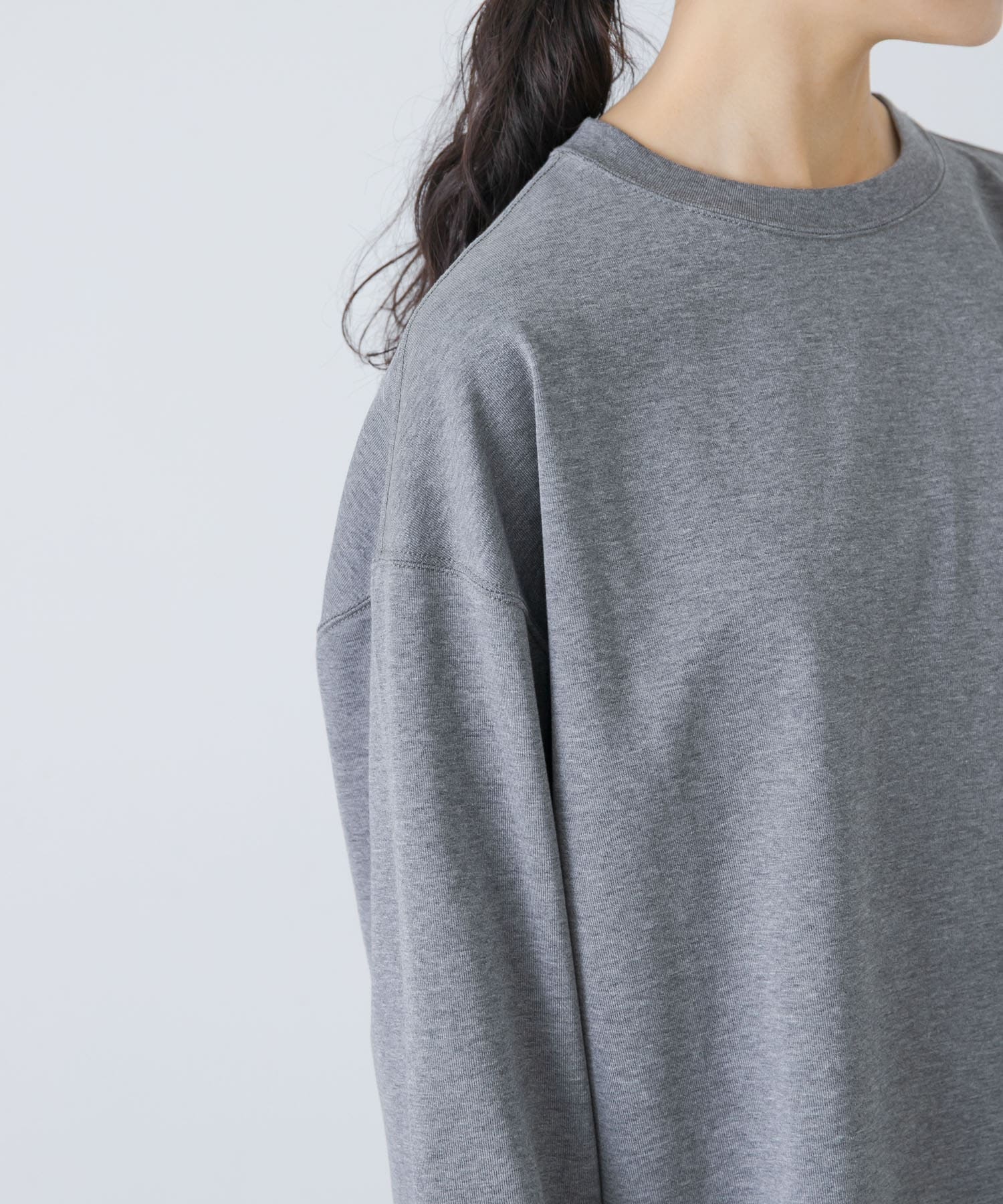 TOP GRAY
