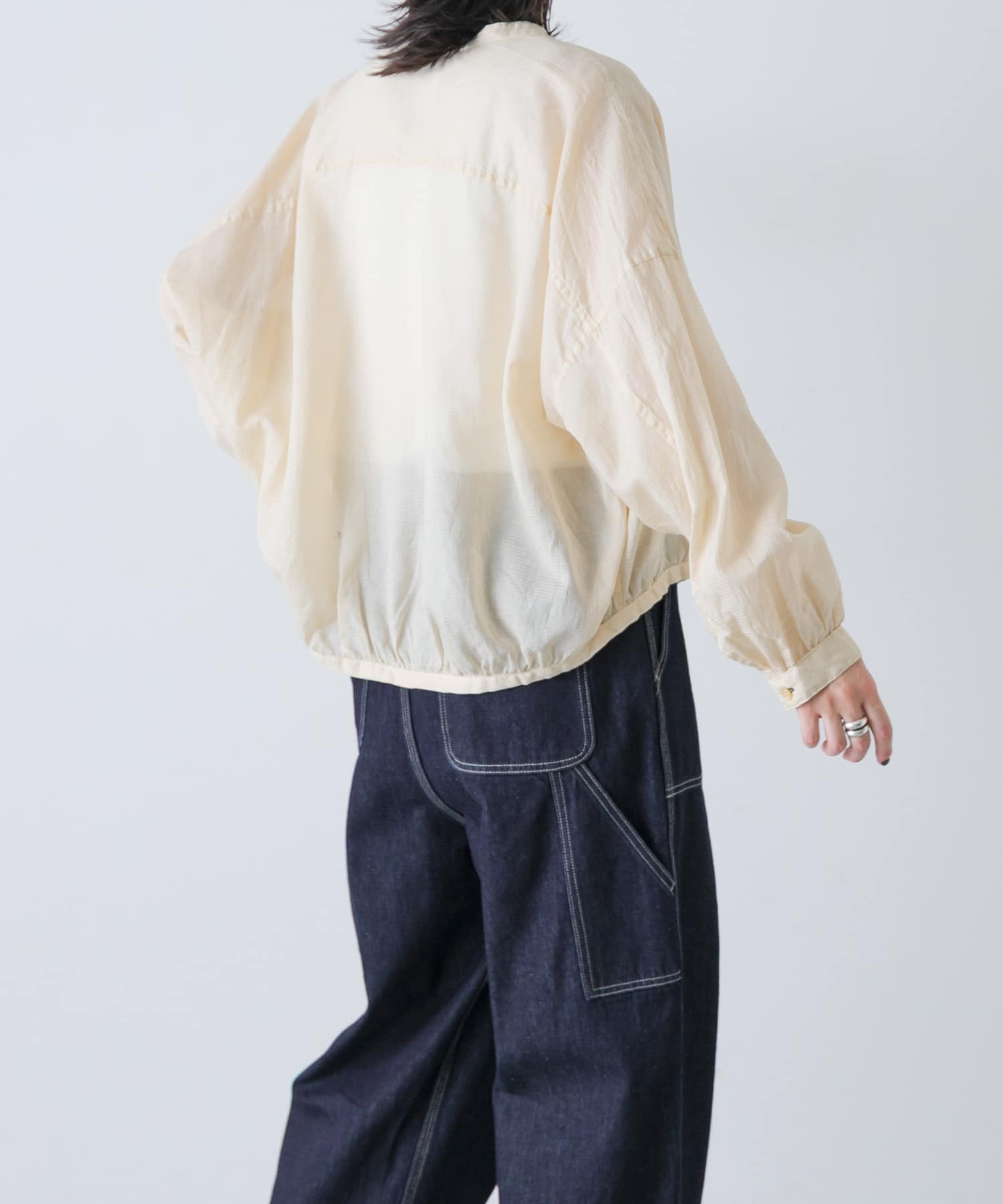 L BEIGE
