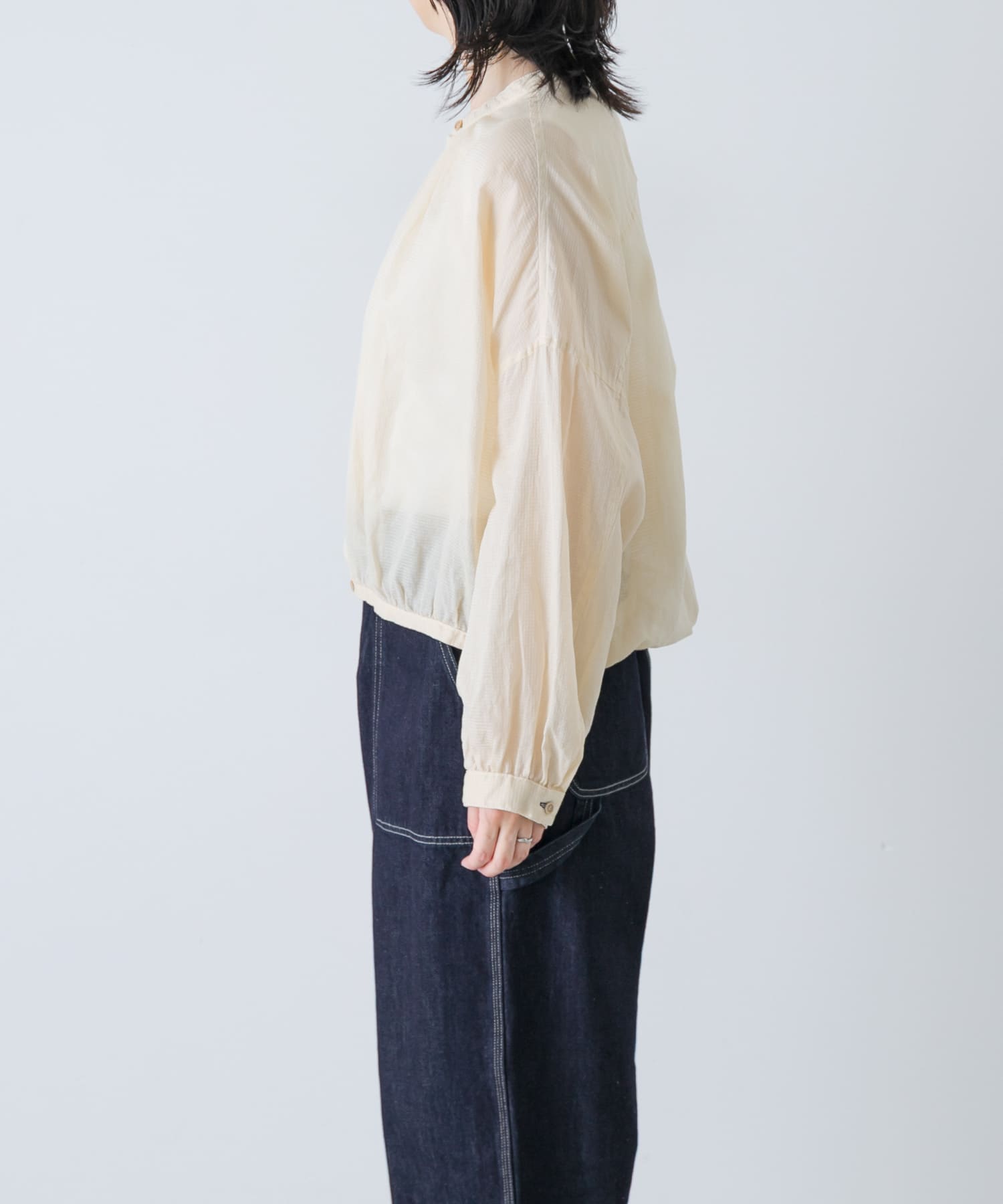L BEIGE