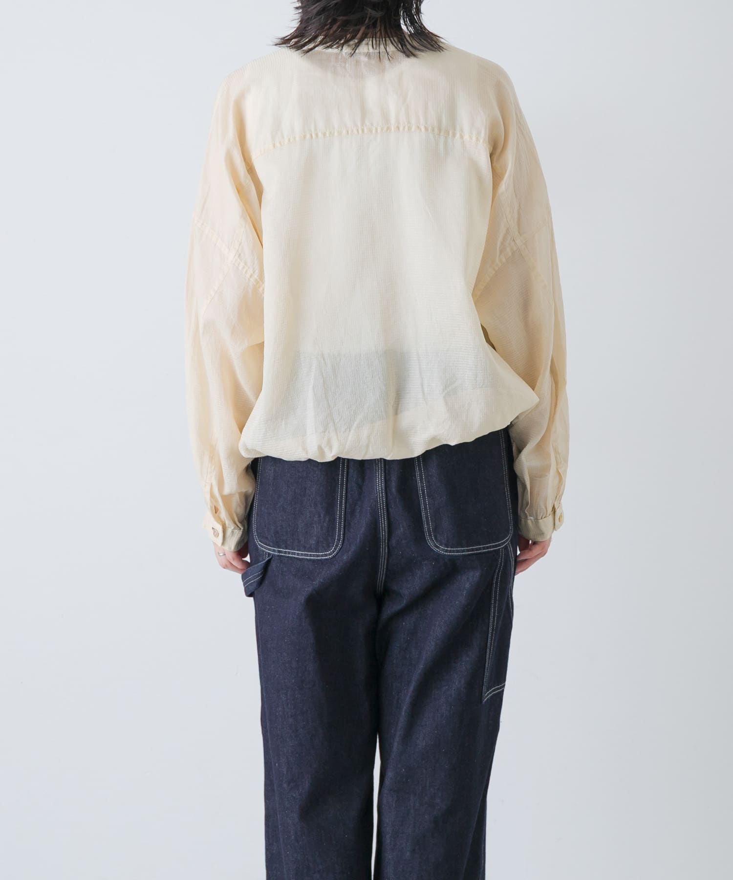 L BEIGE