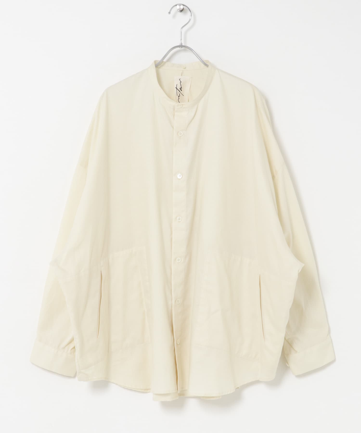 OFF WHITE