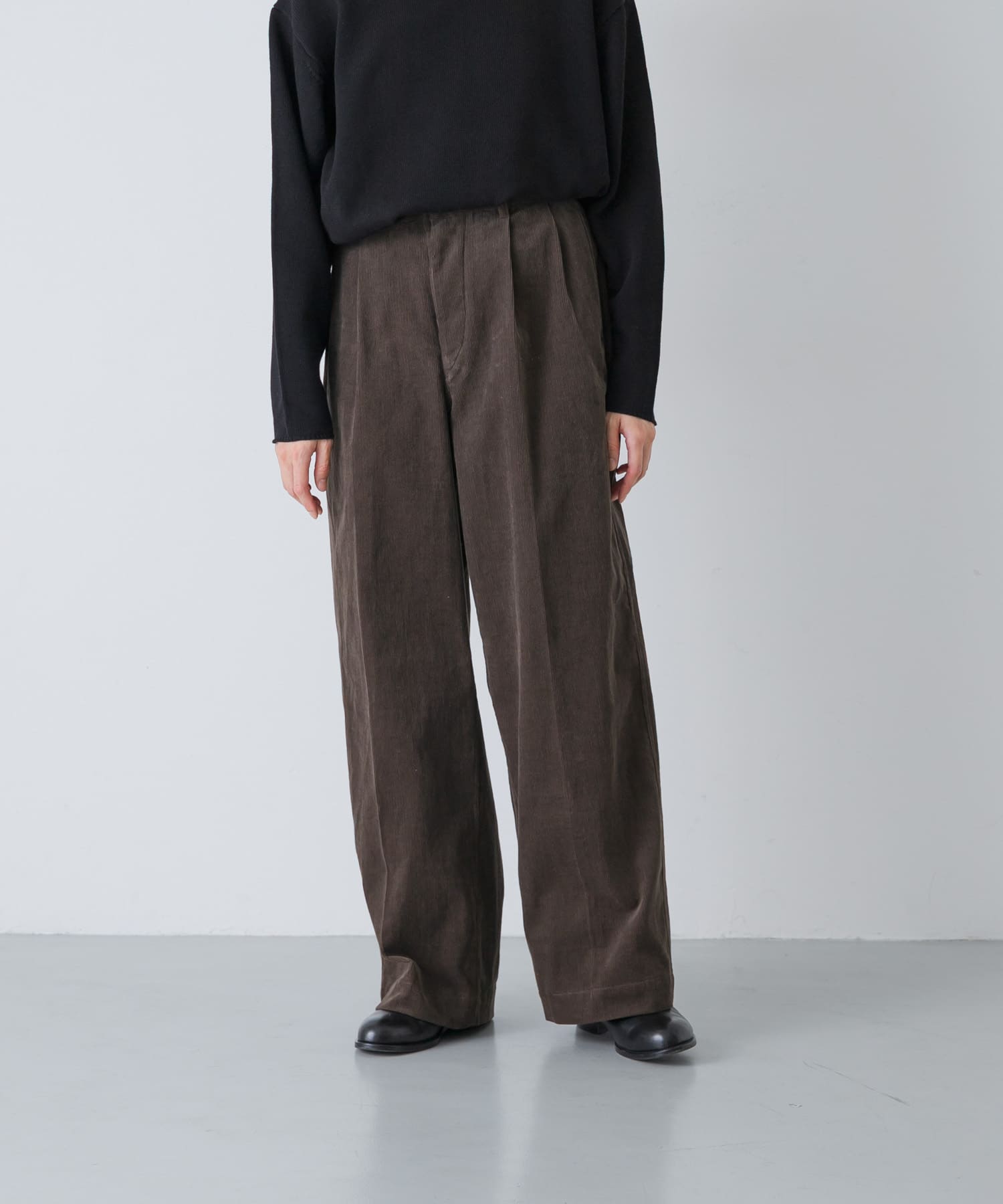 KHAKIBROWN