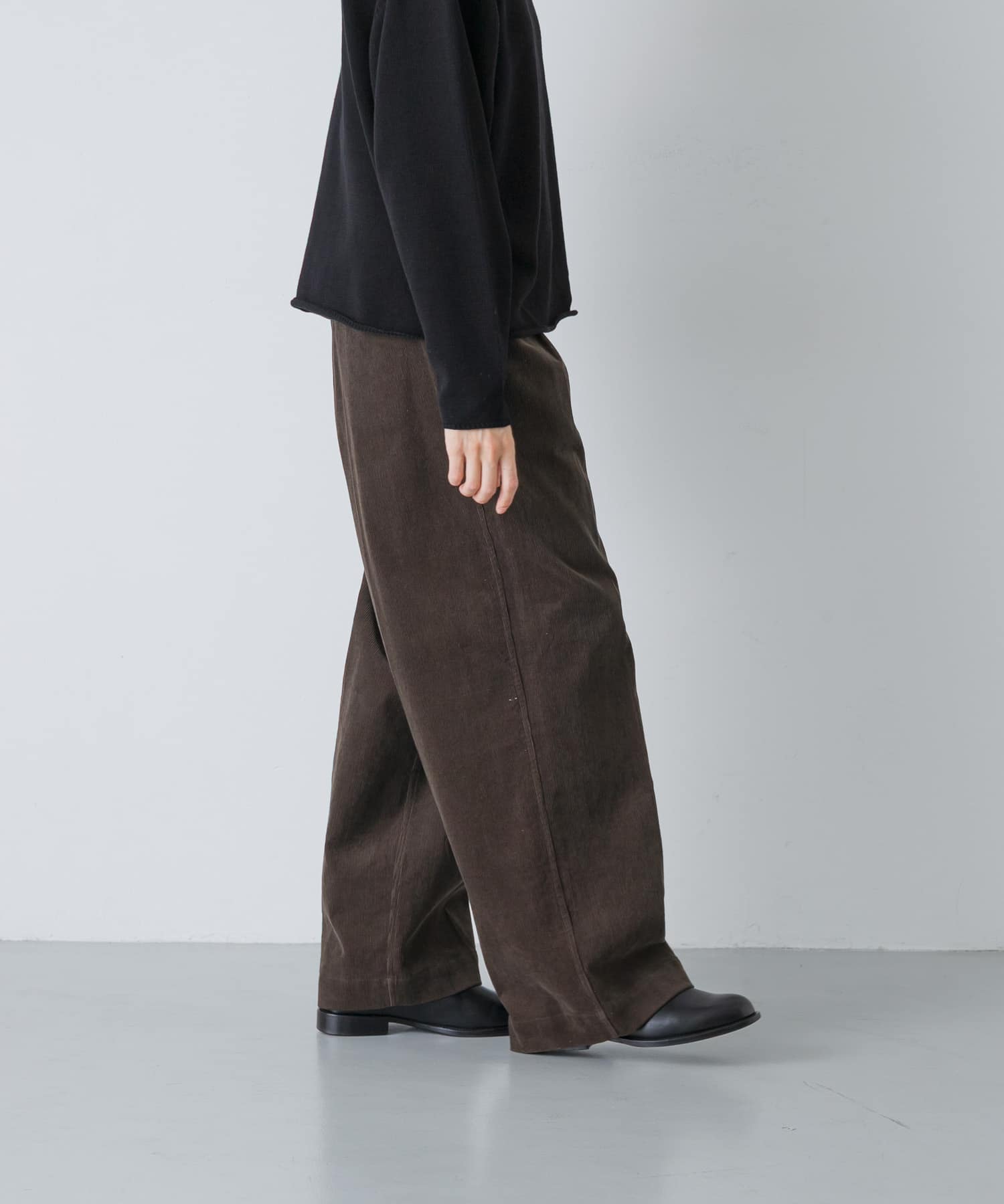 KHAKIBROWN