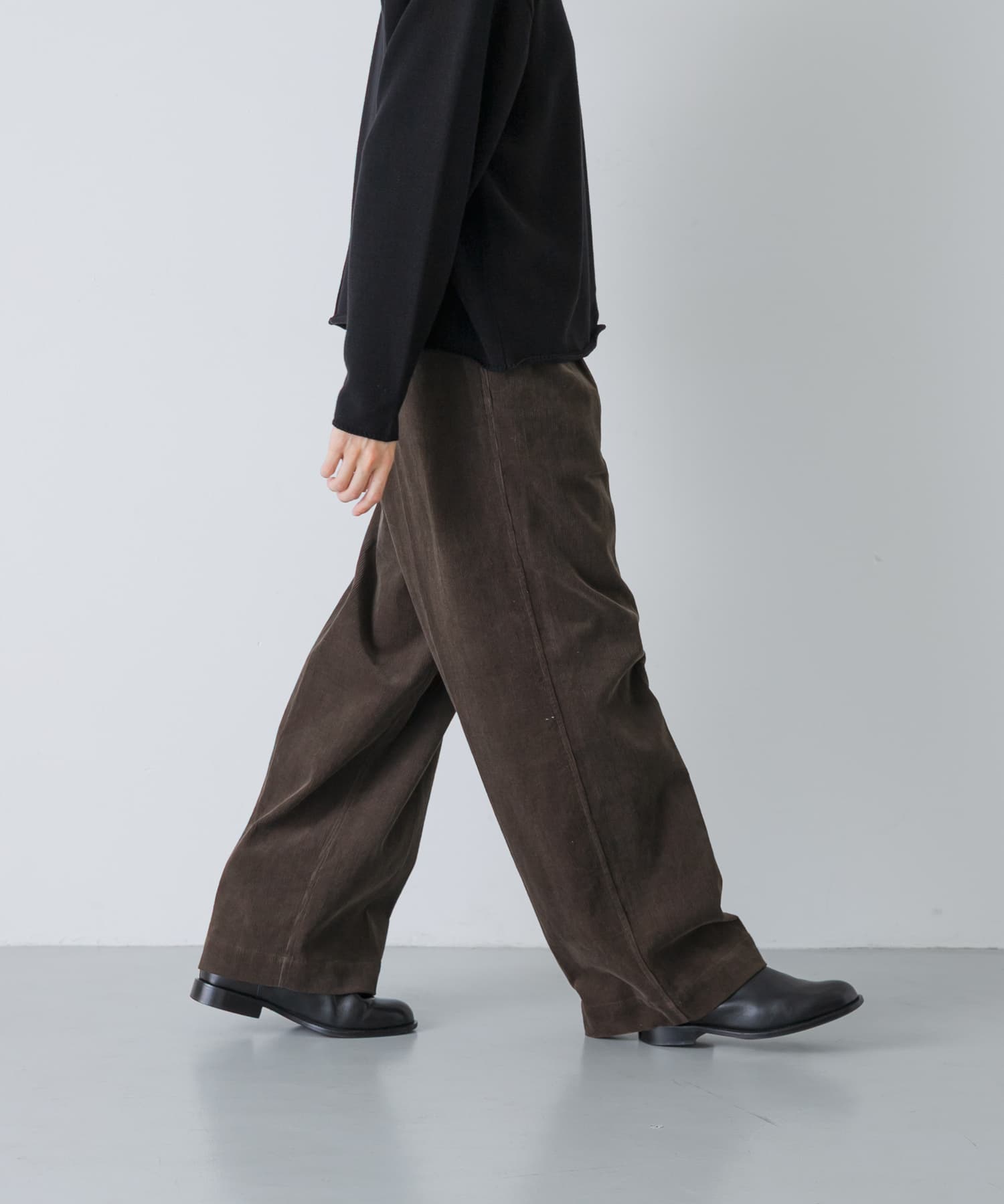 KHAKIBROWN