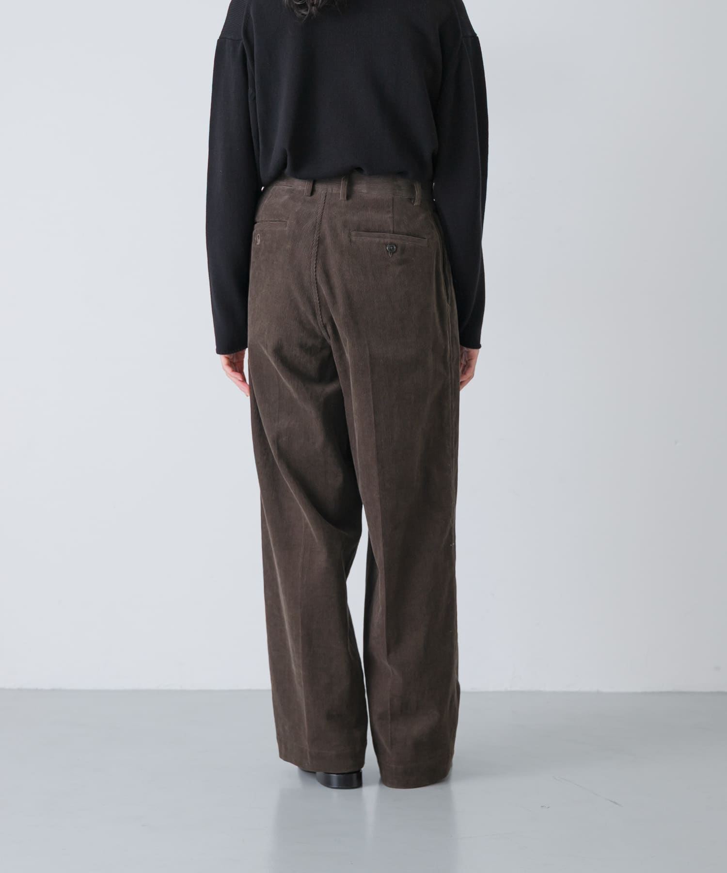 KHAKIBROWN
