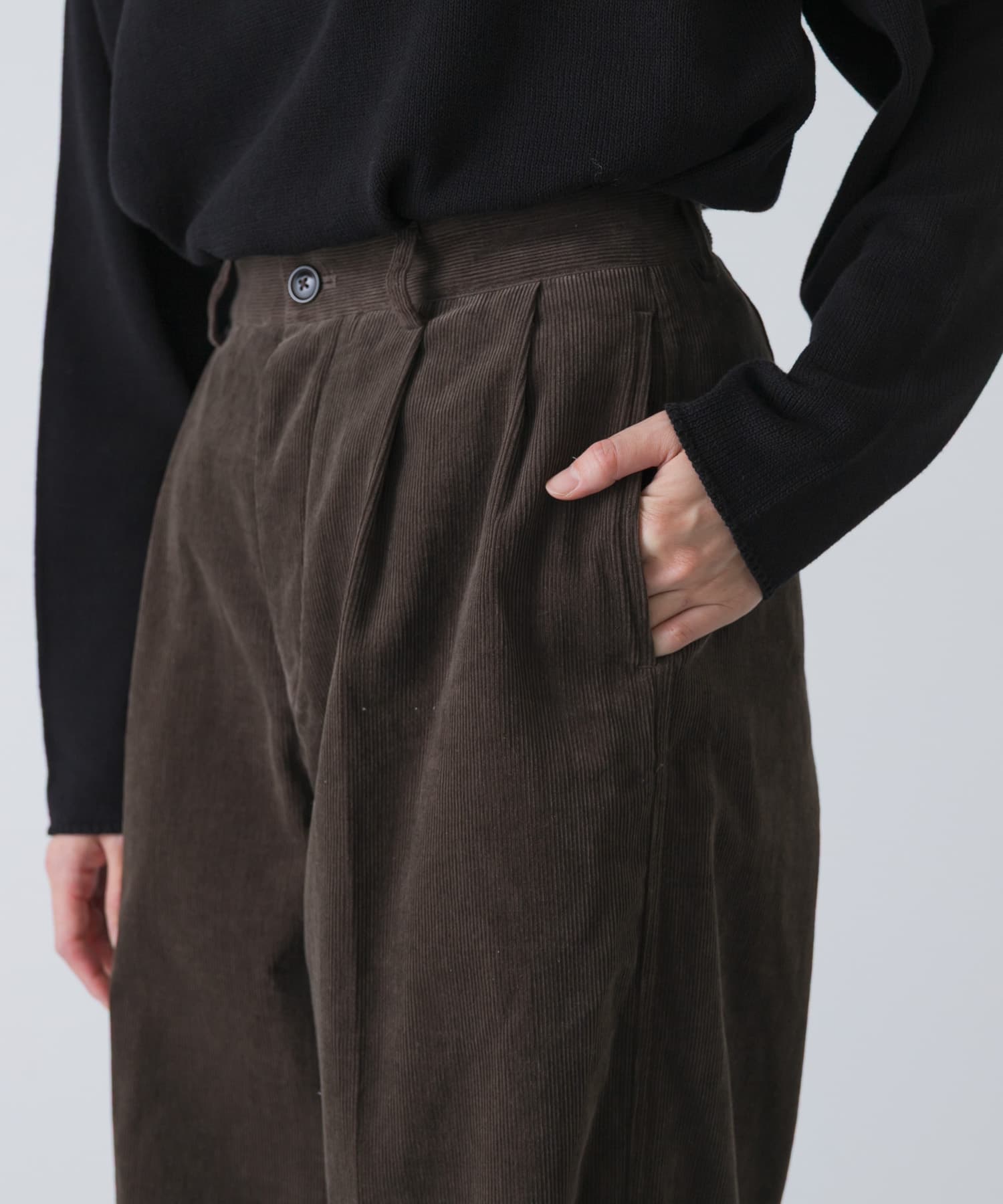 KHAKIBROWN
