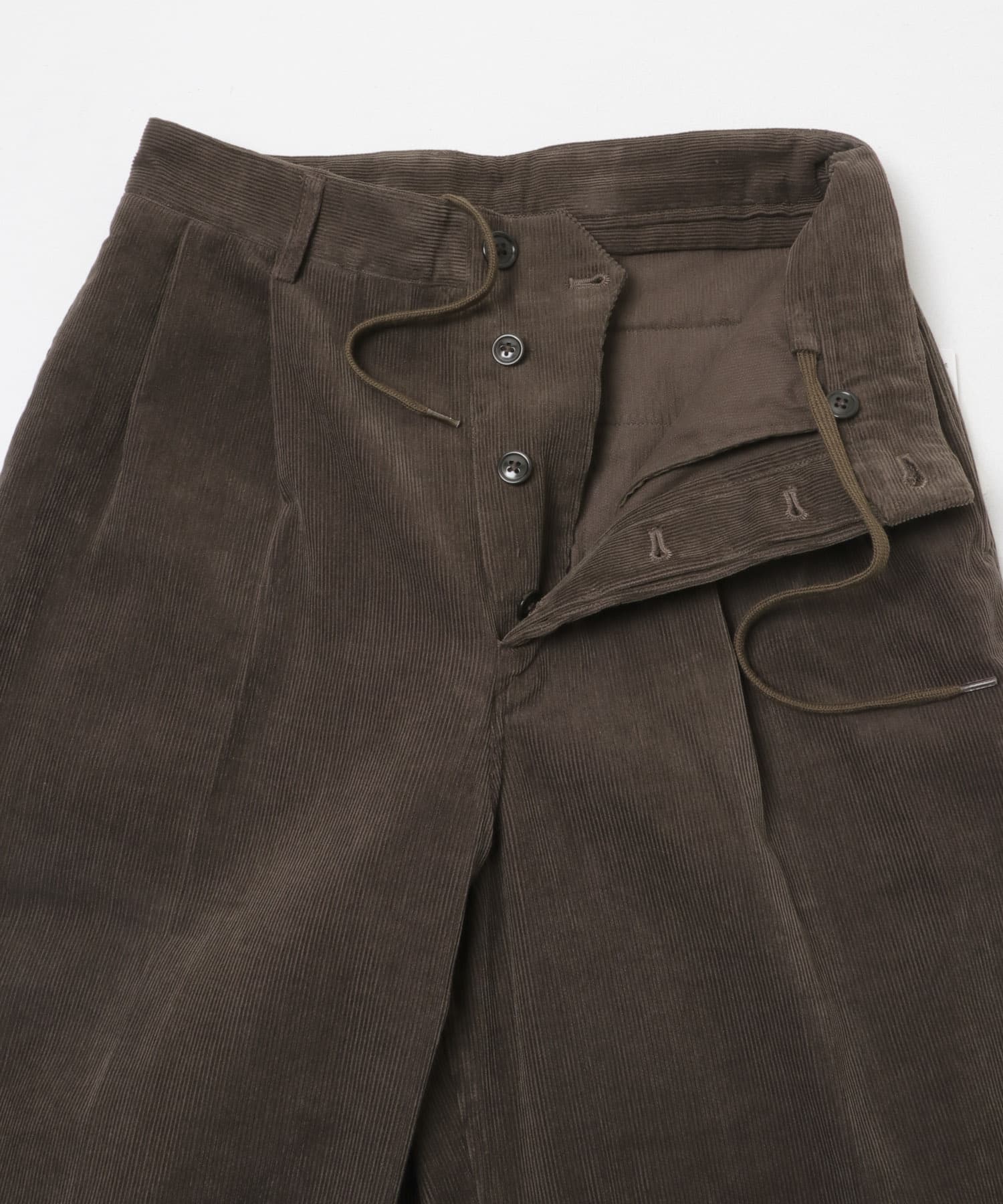 KHAKIBROWN