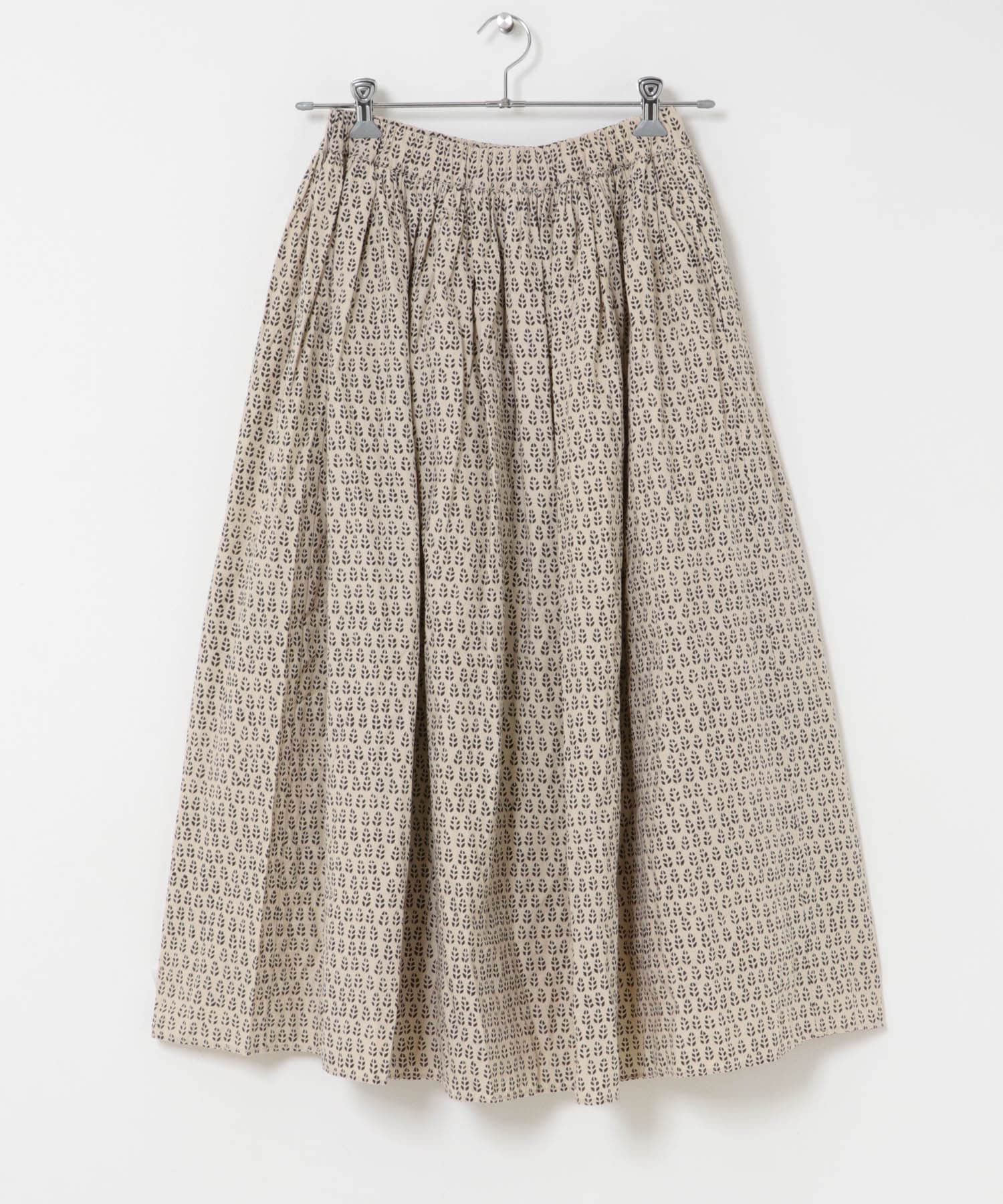 MILKY.GREY