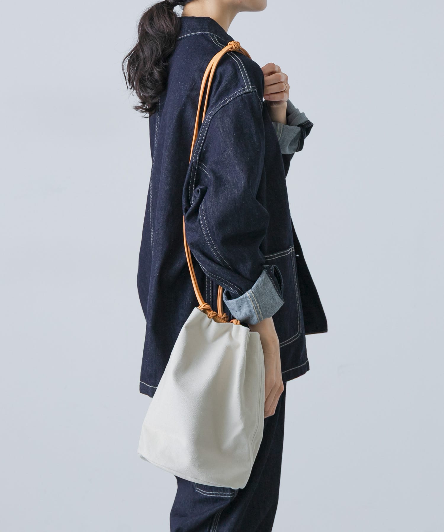 KAMARO’AN　WOVEN DRAWSTRING BUCKET