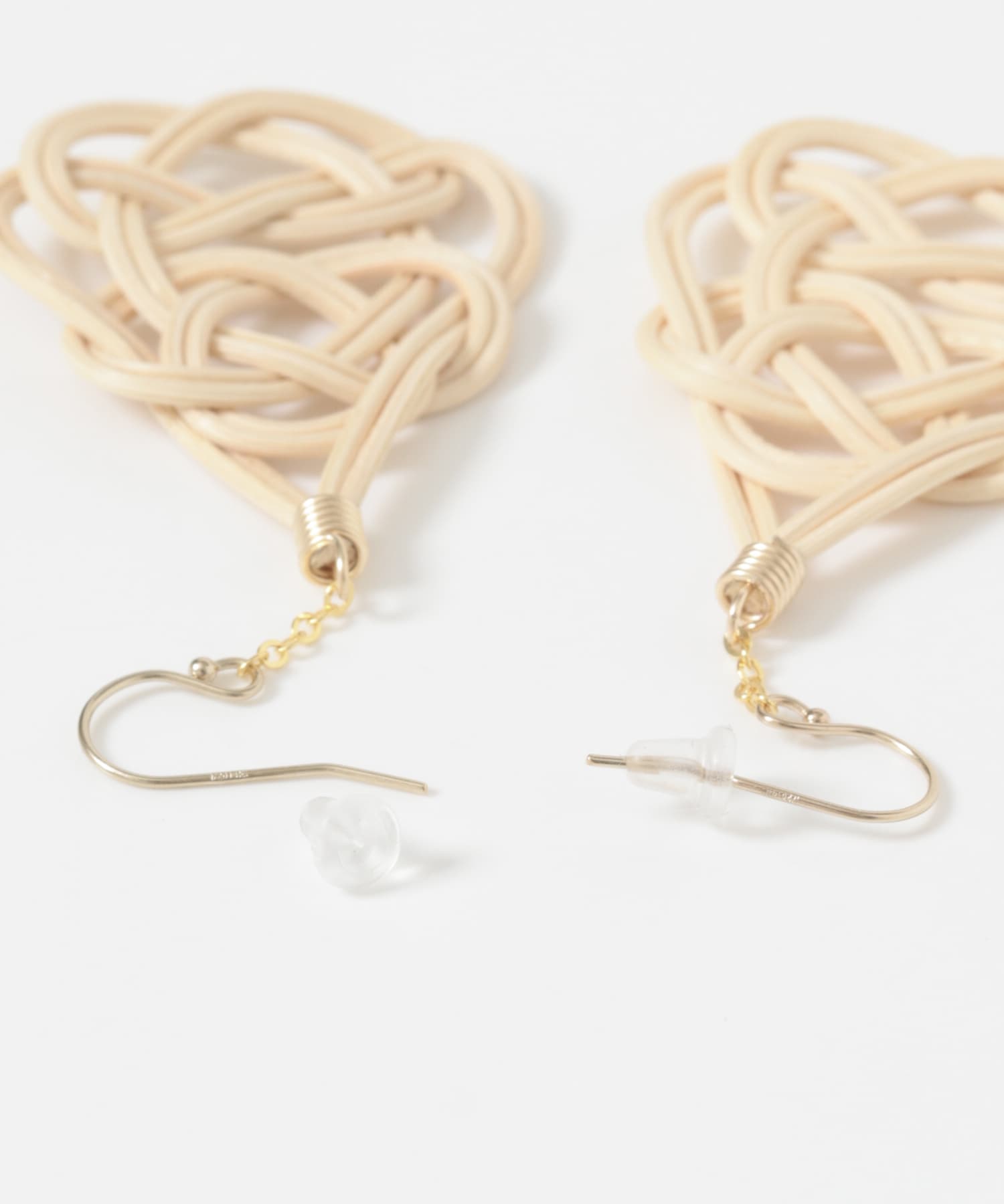 SIRI SIRI ARABESQUE EARRINGS 1(- BEIGE): アクセサリー｜URBAN