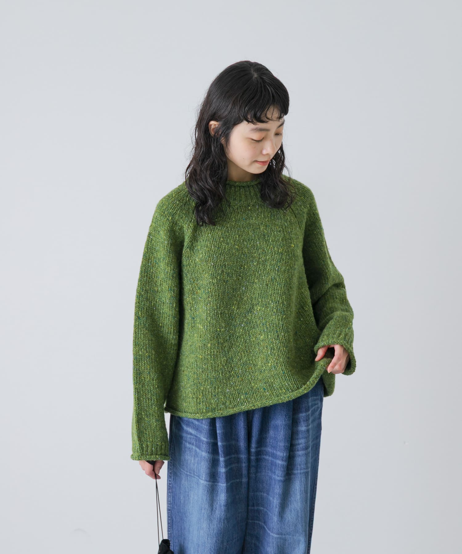 GREEN