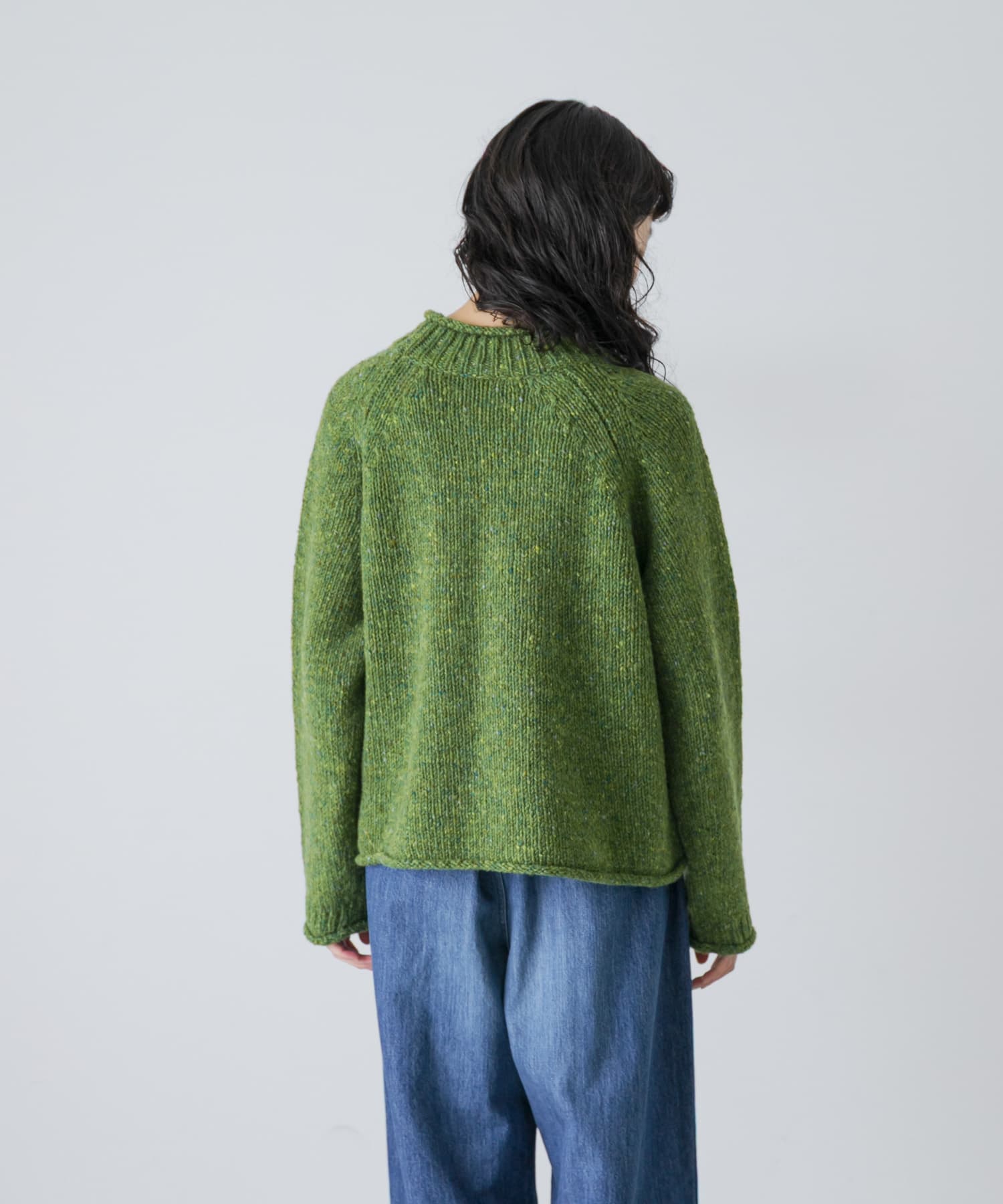 GREEN