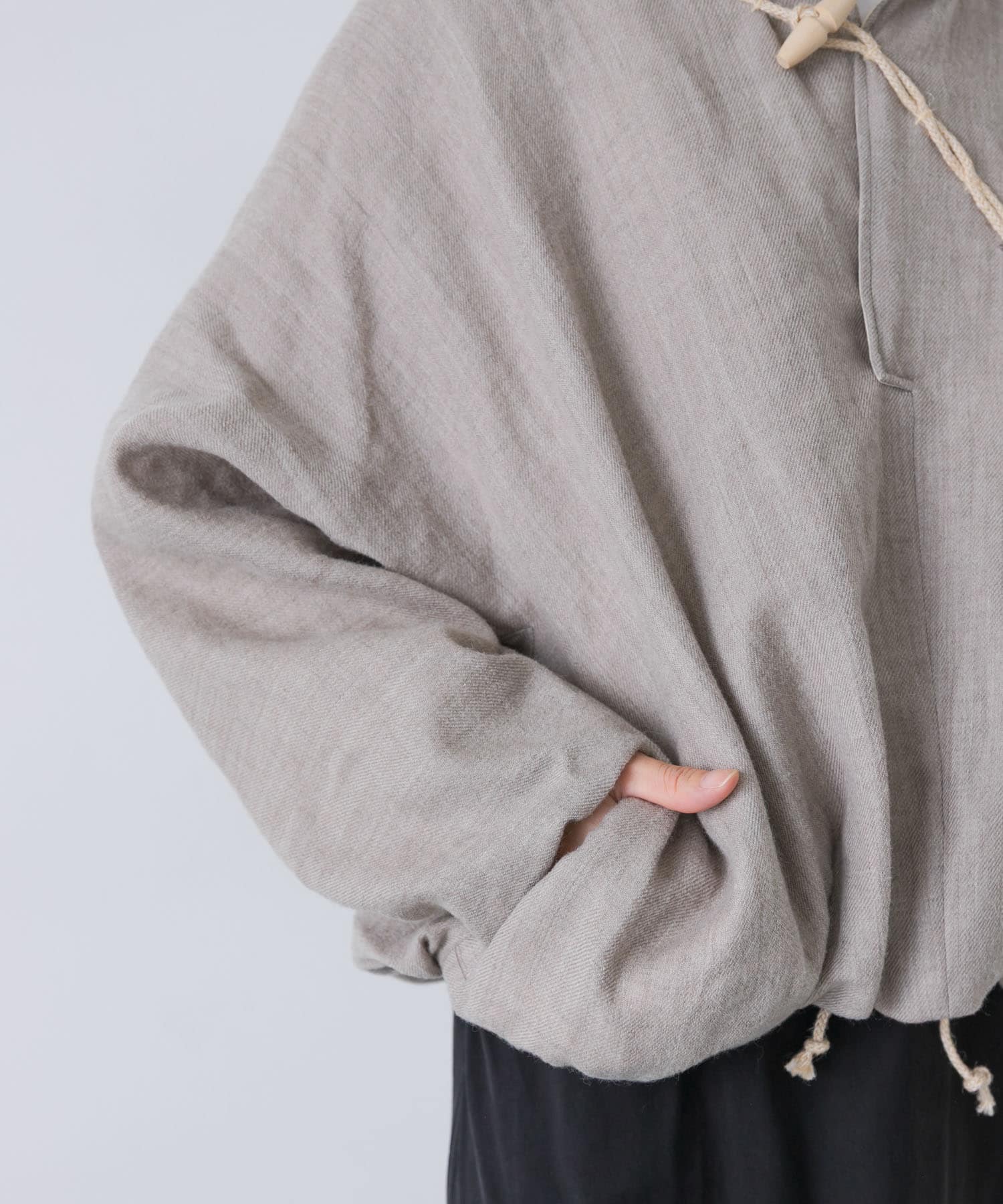 TOP BEIGE