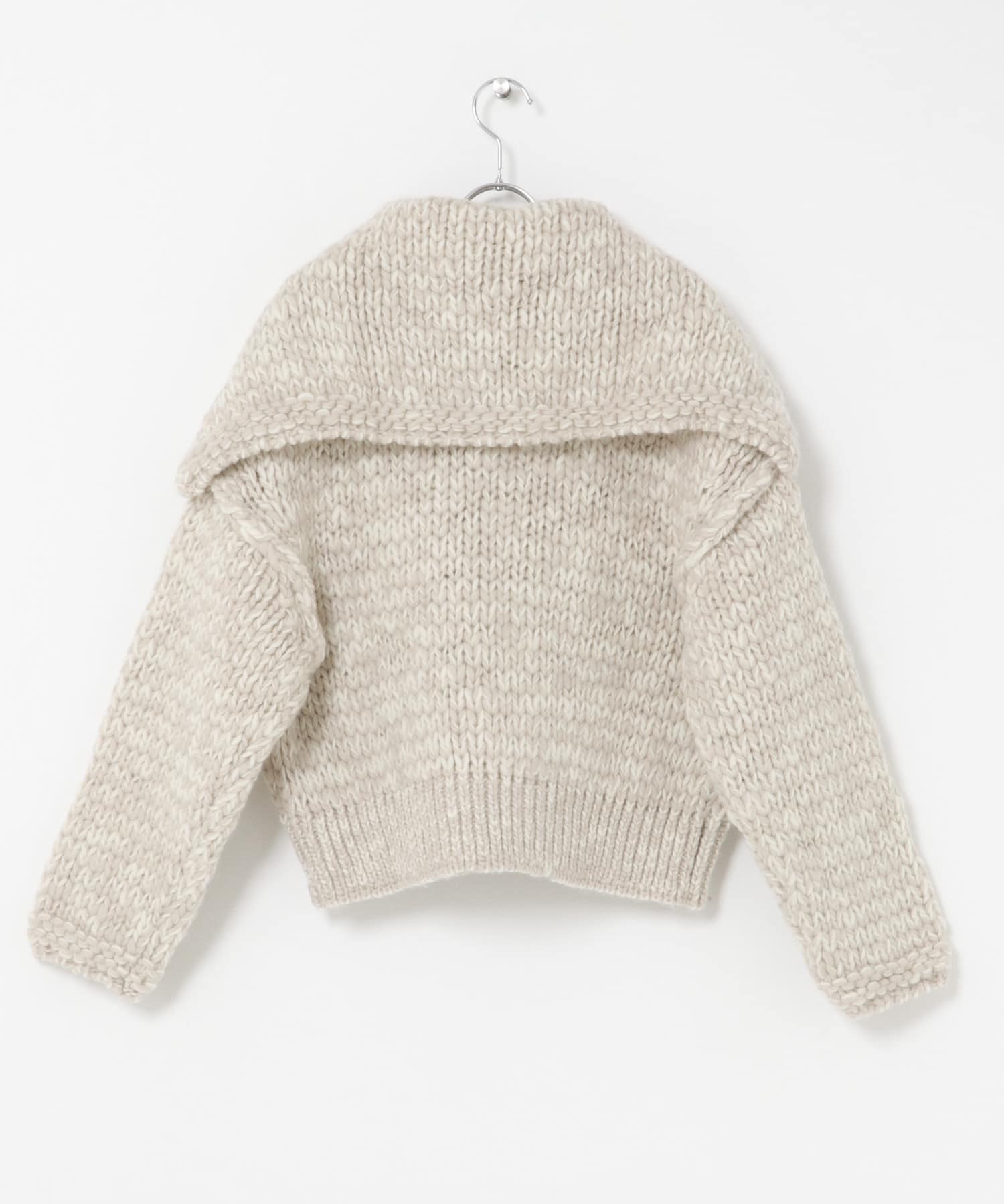 N BEIGE