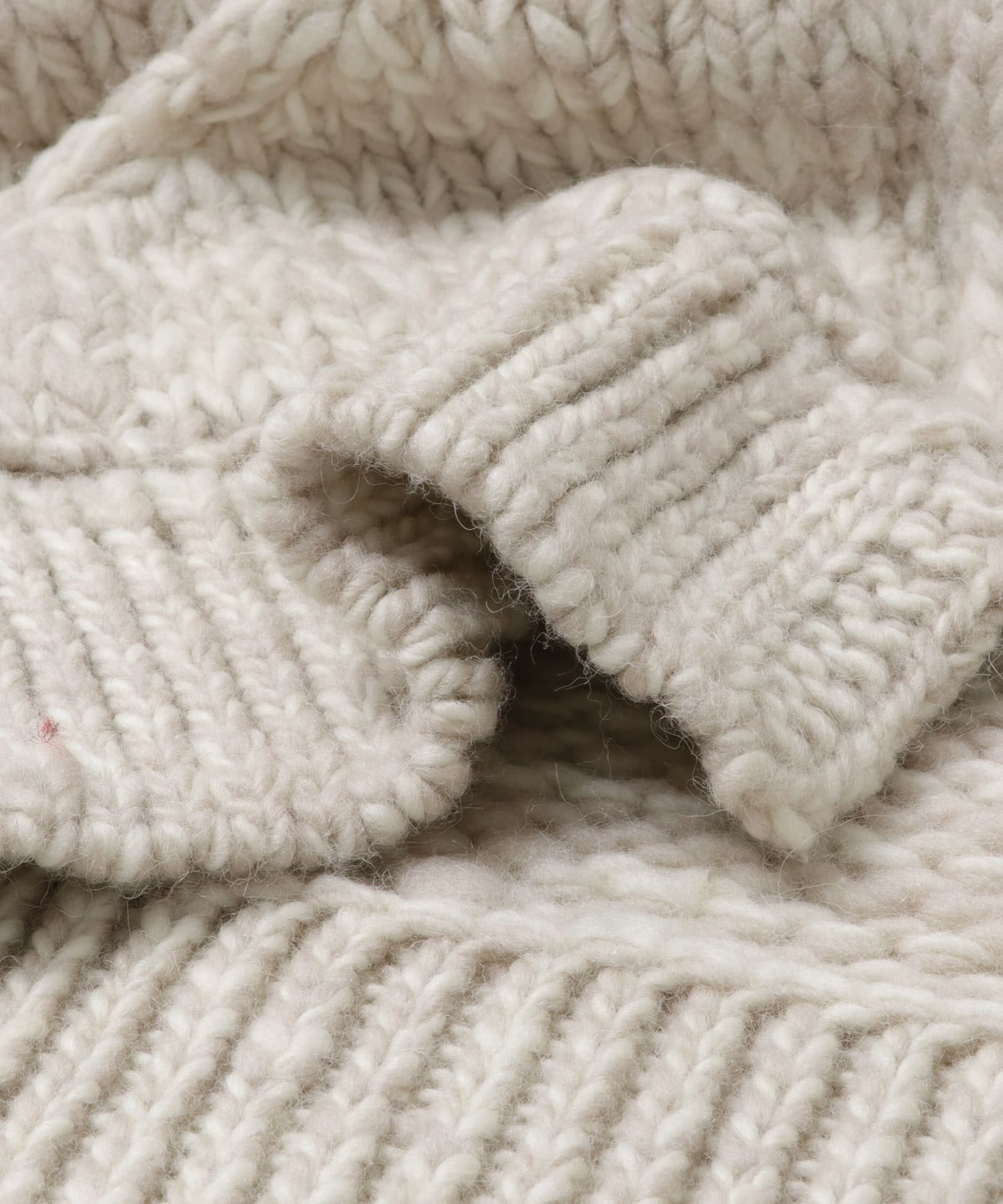 N BEIGE