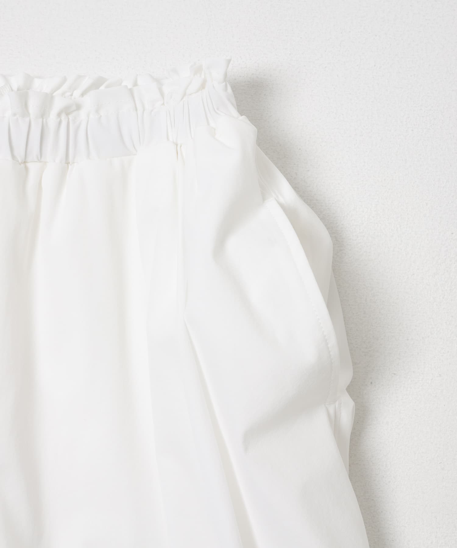 ELENDEEK　EASY TUCK COCOON PANTS O.WHT 1