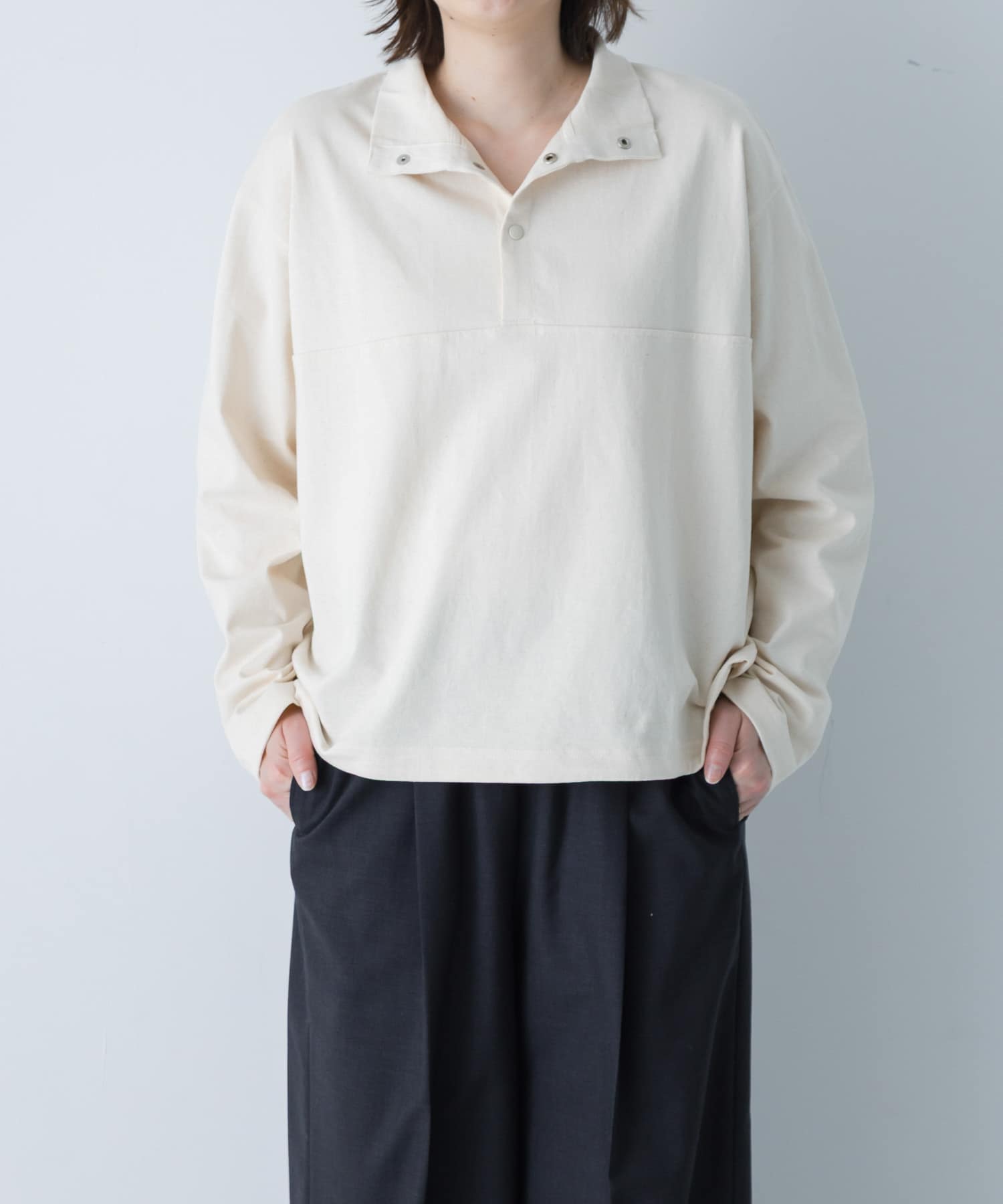 ハーフボタンプルオーバー