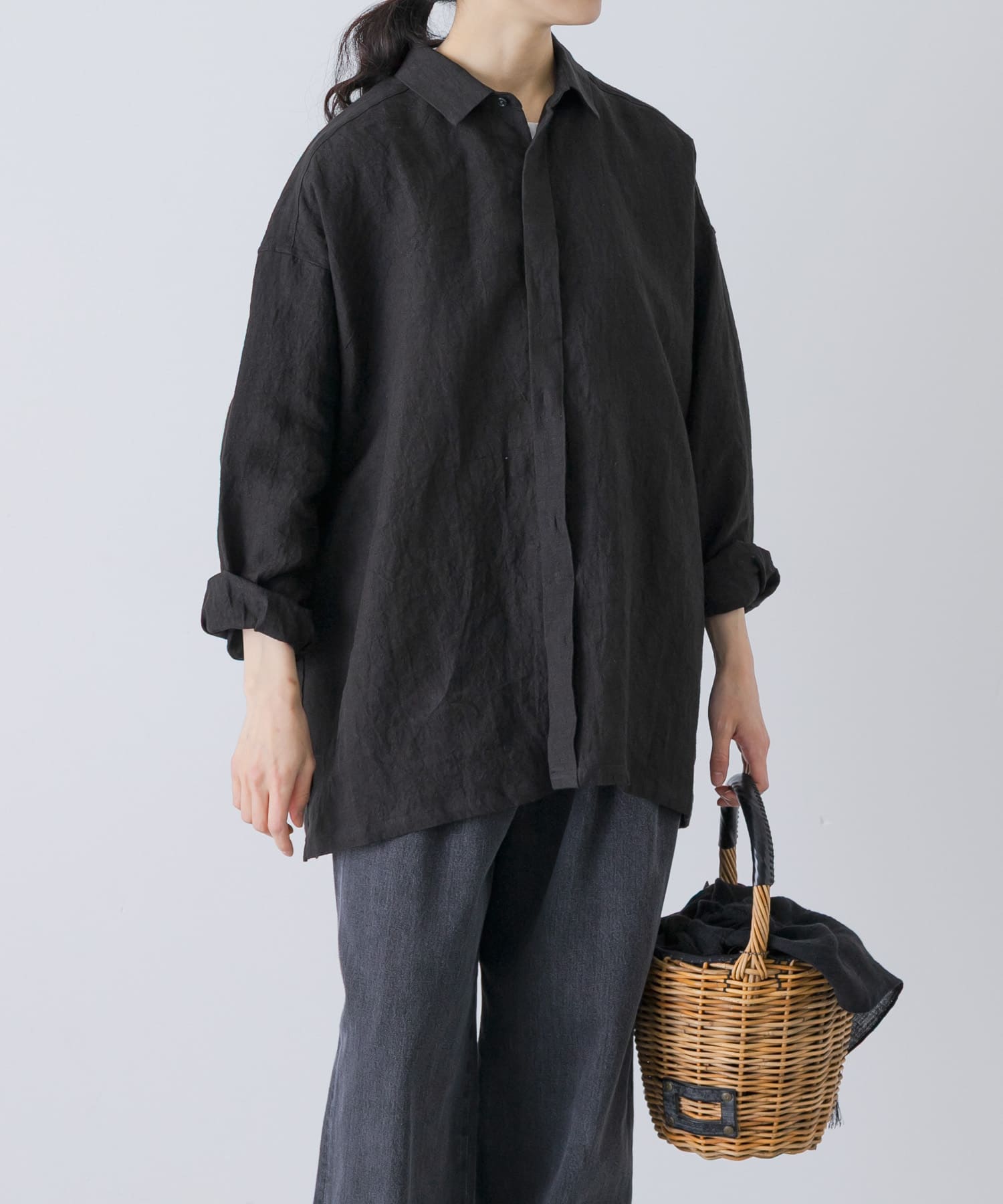 『ユニセックス』ドライリネンボックスシャツ