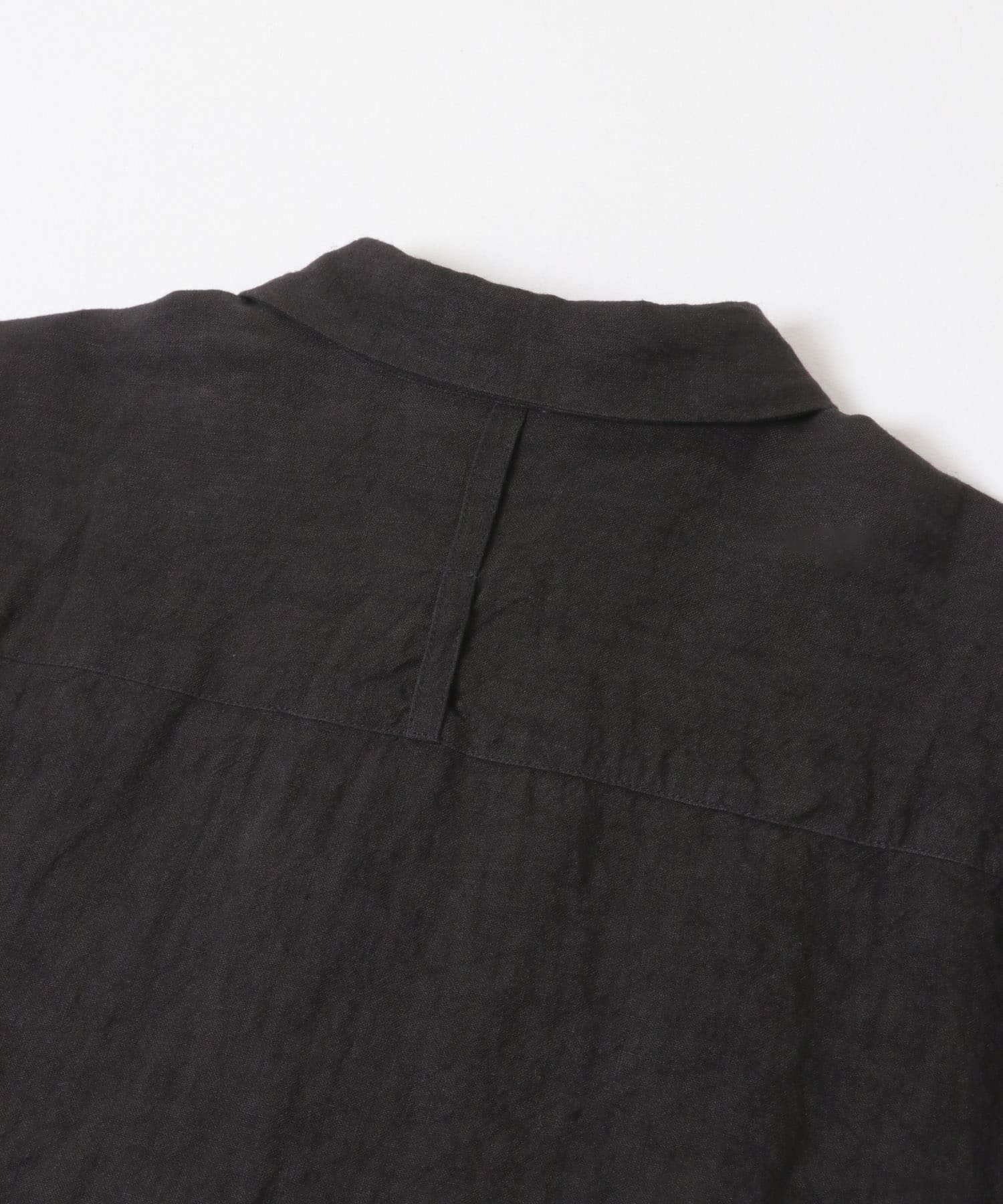 『ユニセックス』ドライリネンボックスシャツ BLACK 1