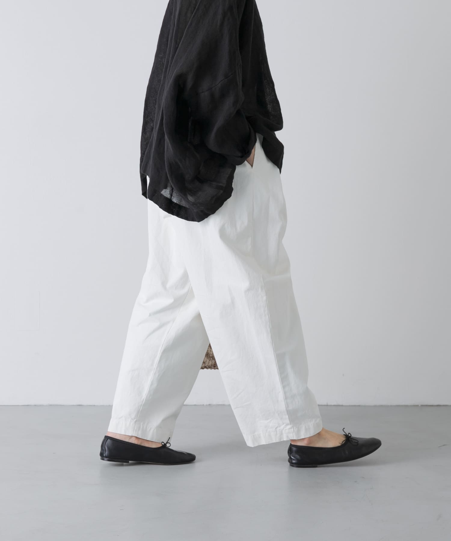 コットンテーパードイージーパンツ