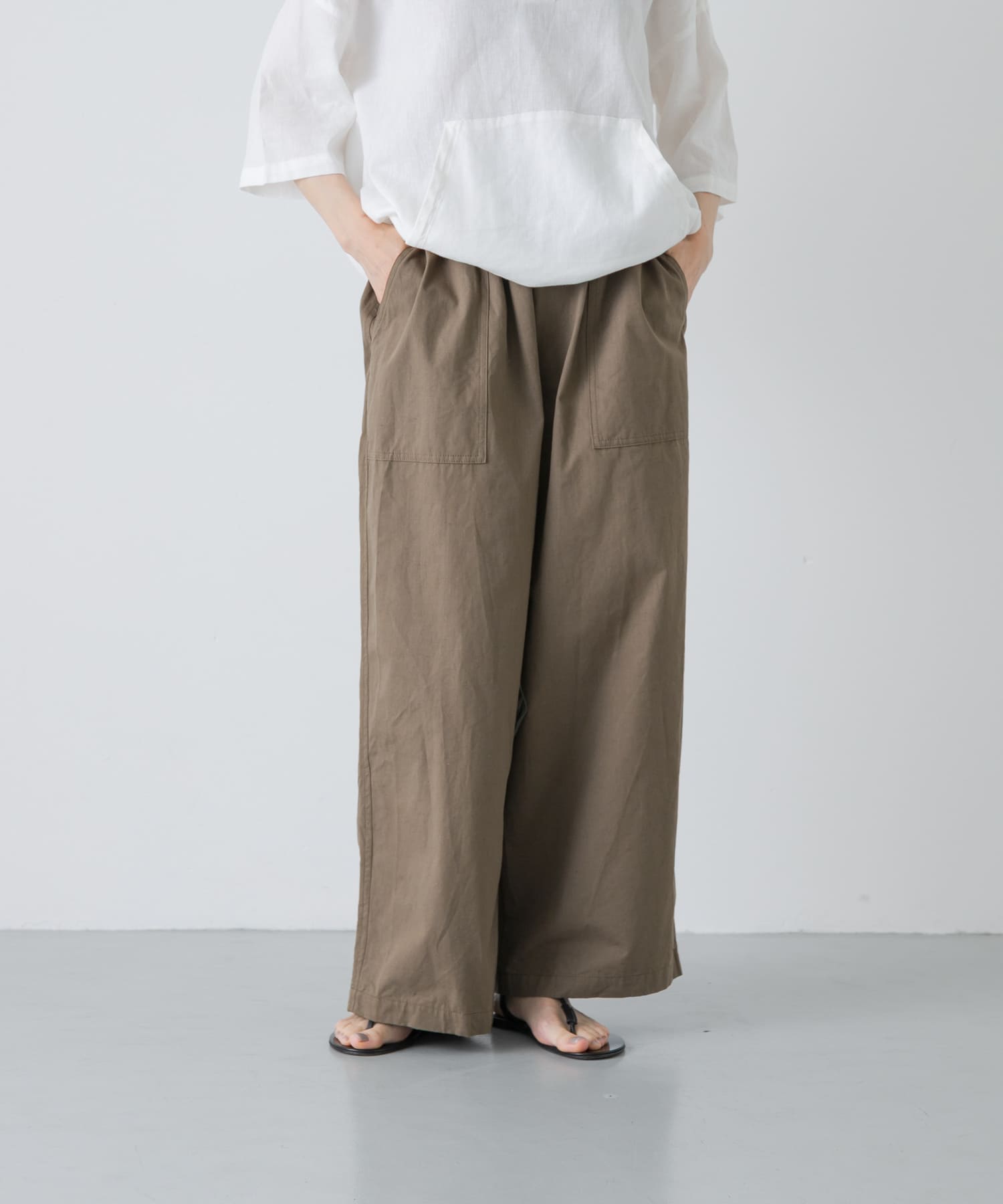 KHAKI