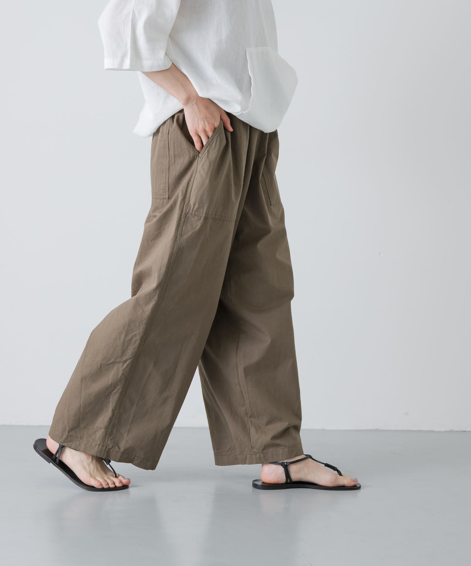 KHAKI
